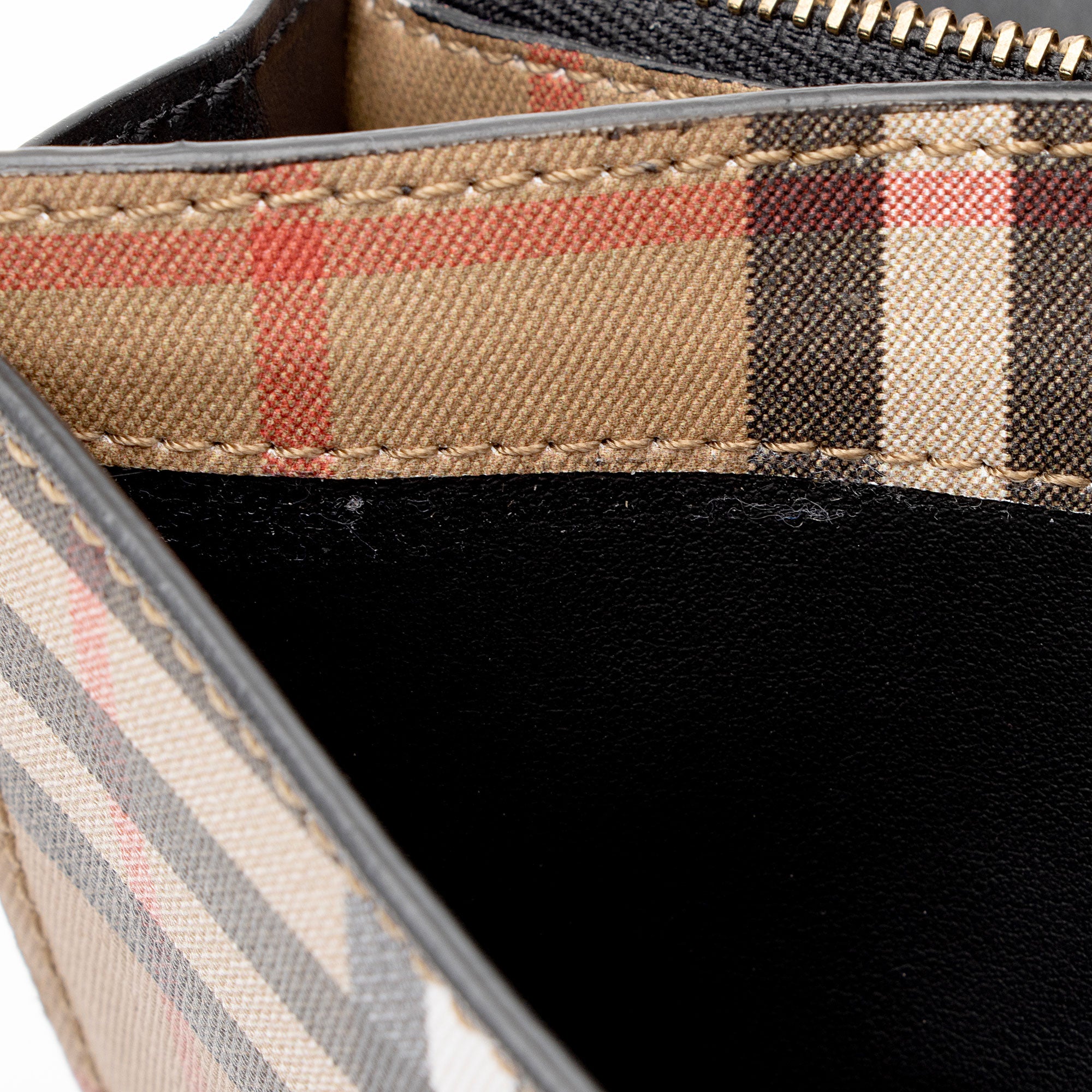 Burberry House Check Henley Chain Wallet (SHF-OabVyk)