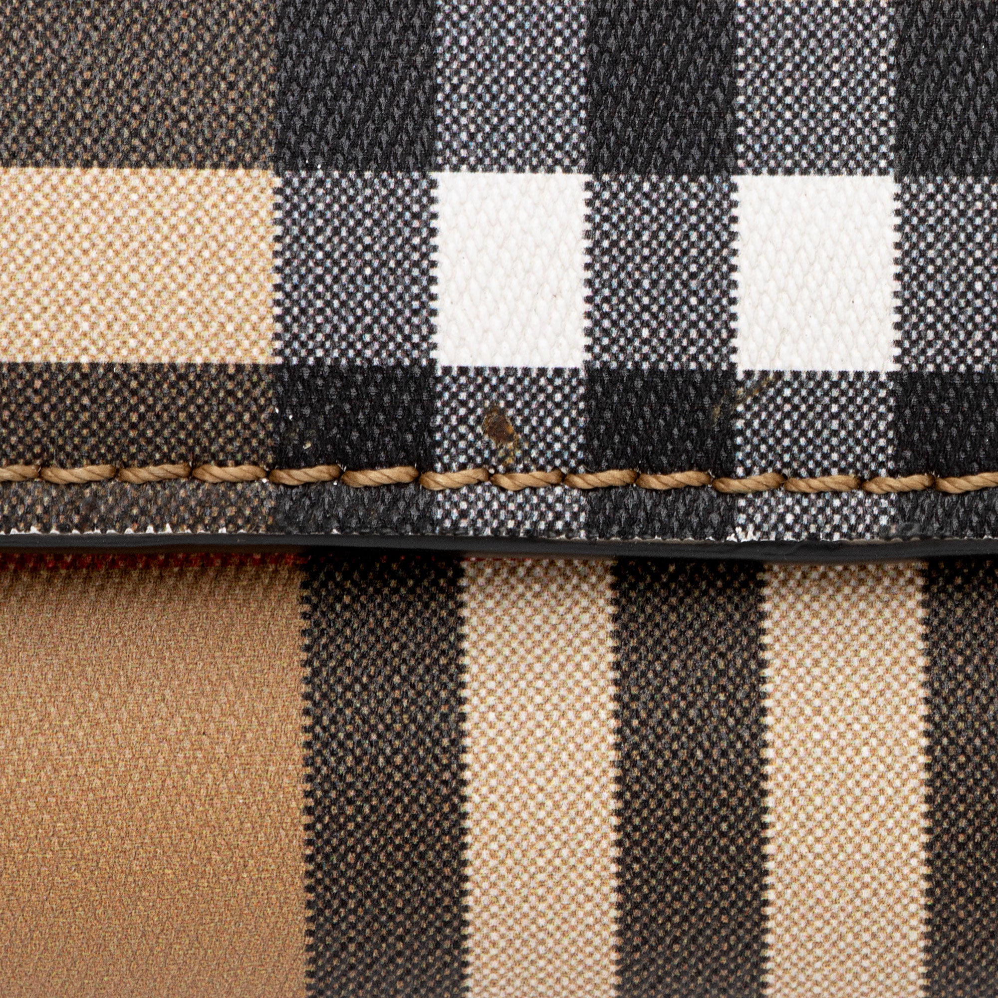 Burberry House Check Henley Chain Wallet (SHF-OabVyk)