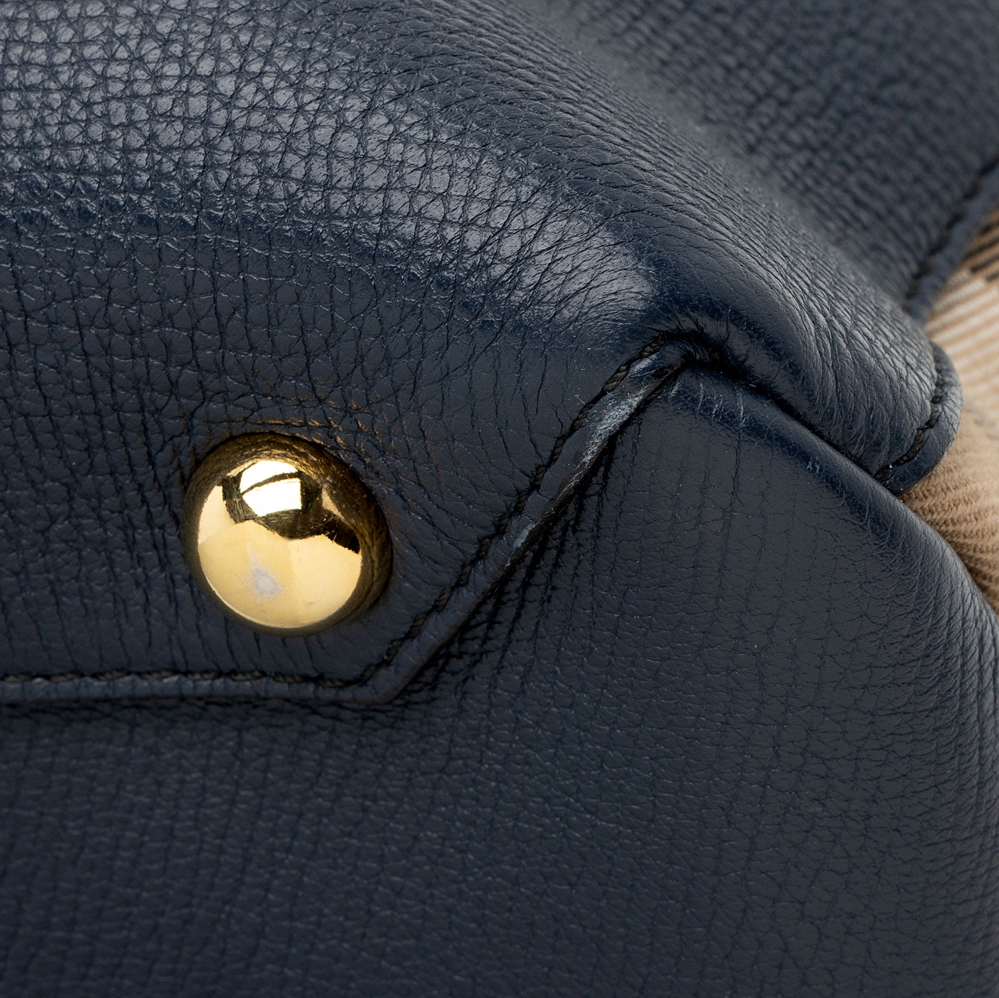 Burberry House Check Leather Banner Medium Tote (SHF-8z38Ea)