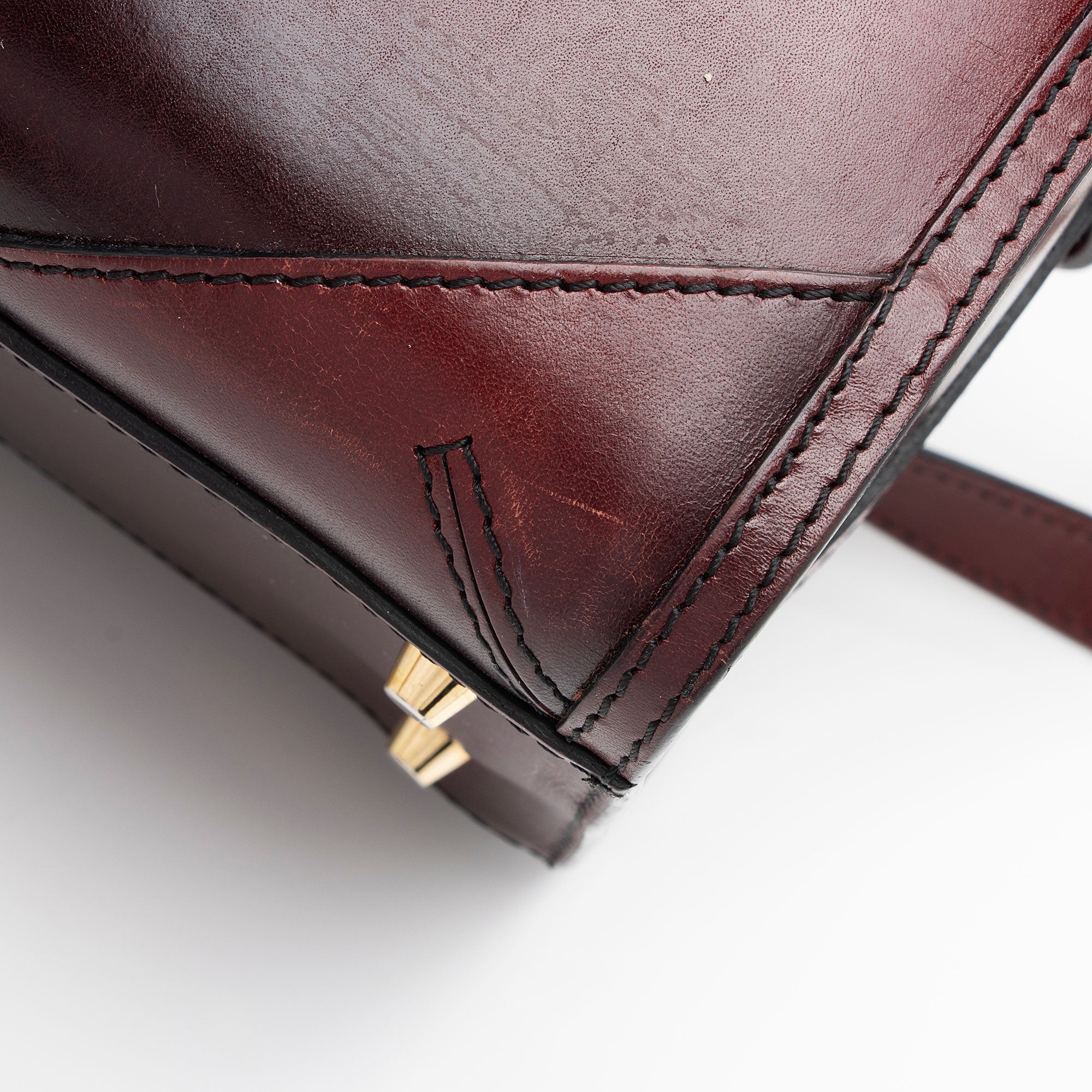 Burberry Leather Bridle Alchester Medium Bowling Bag (SHF-6975R8)