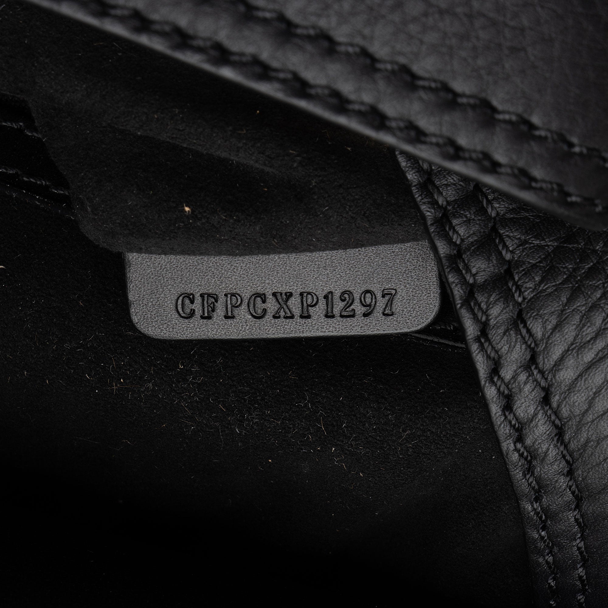 Burberry Leather Bridle Medium Saddle Bag (SHF-FYQaTS)