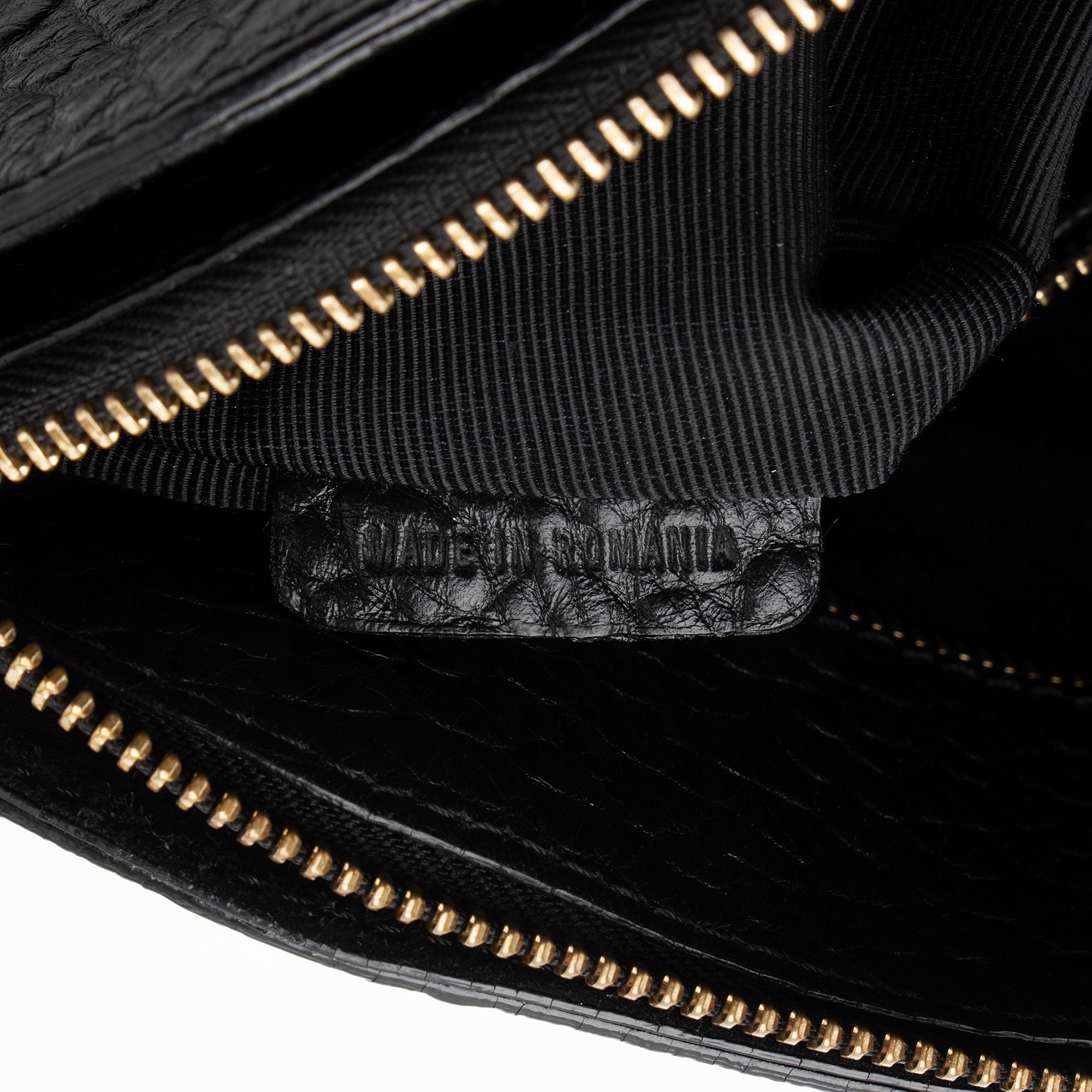 Burberry Leather Embossed Check Chichester Clutch (SHF-TC4VkJ)