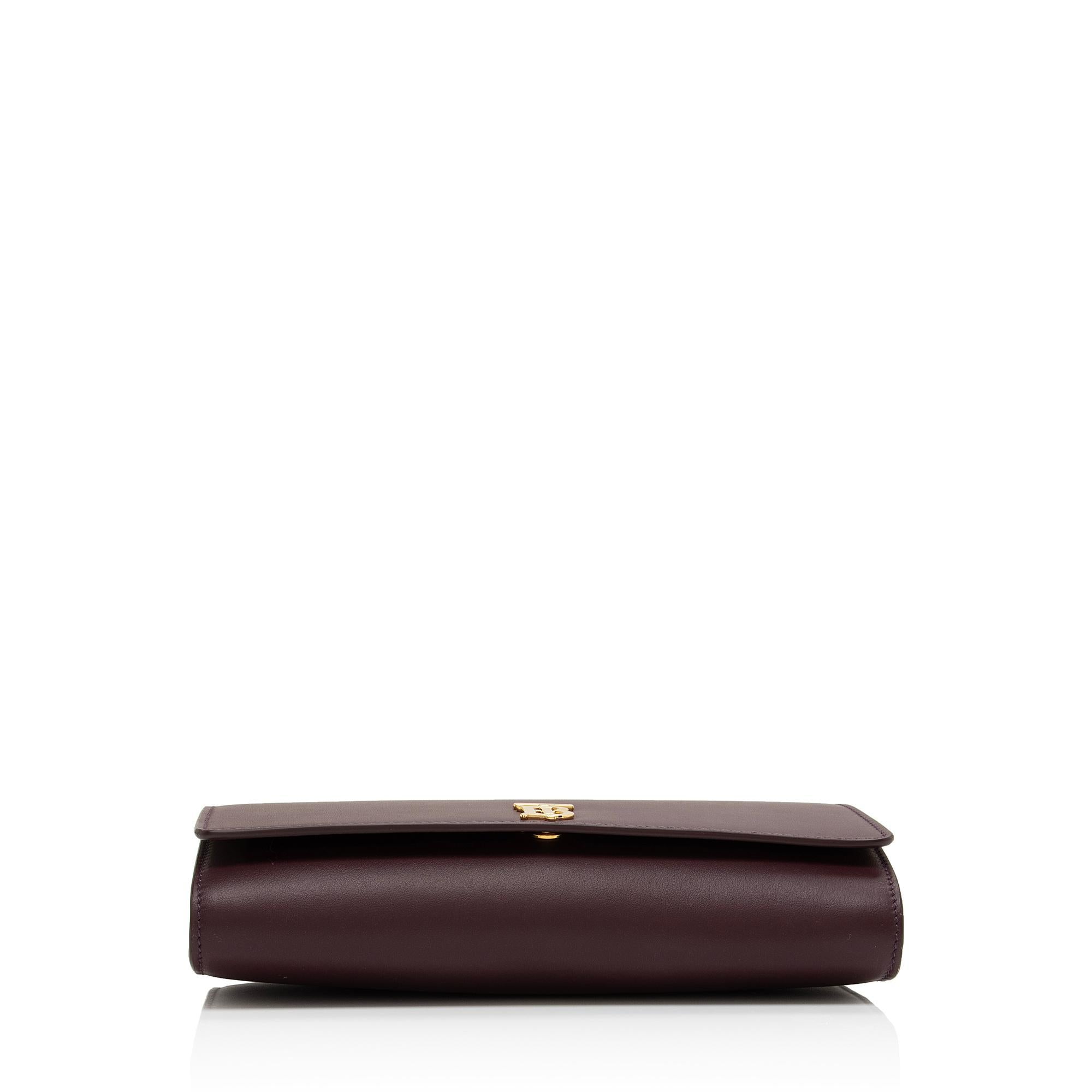 Burberry Leather Hannah Wallet on Strap (SHF-r1Okod)
