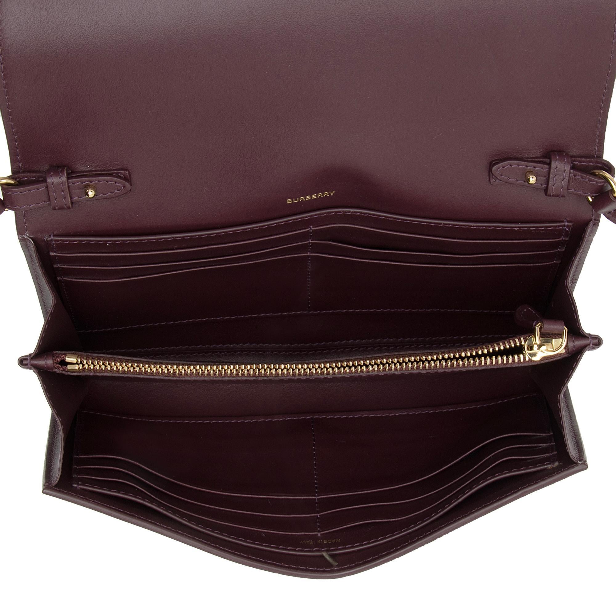 Burberry Leather Hannah Wallet on Strap (SHF-r1Okod)