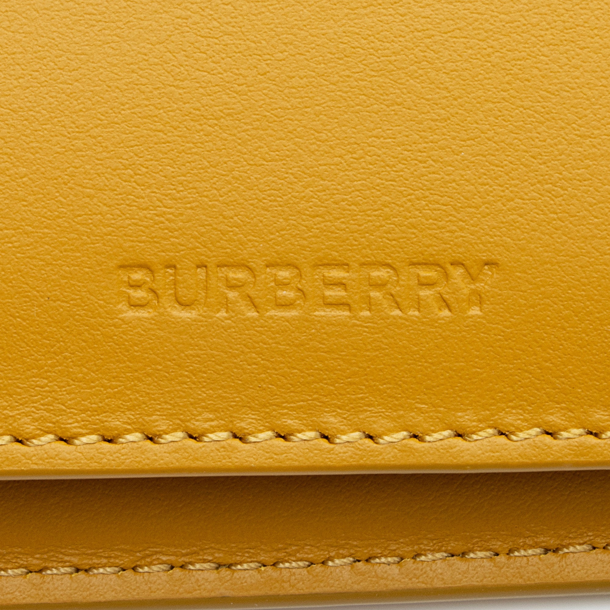 Burberry Leather Logo Bi-Fold Wallet (SHF-jCmrlm)