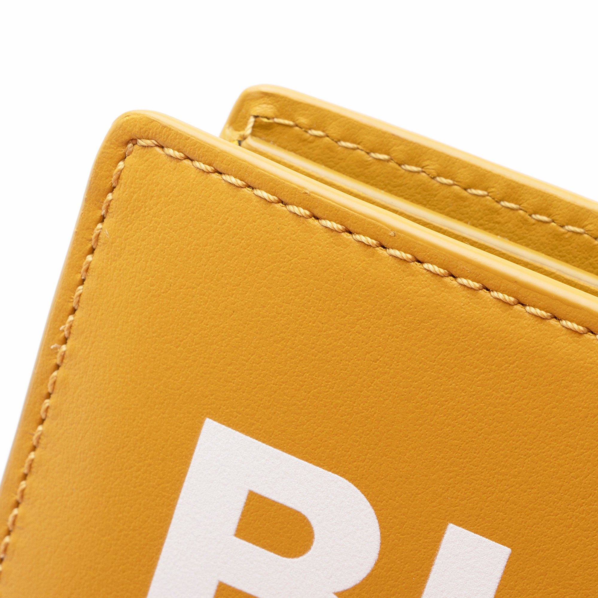 Burberry Leather Logo Bi-Fold Wallet (SHF-6J3R2b)