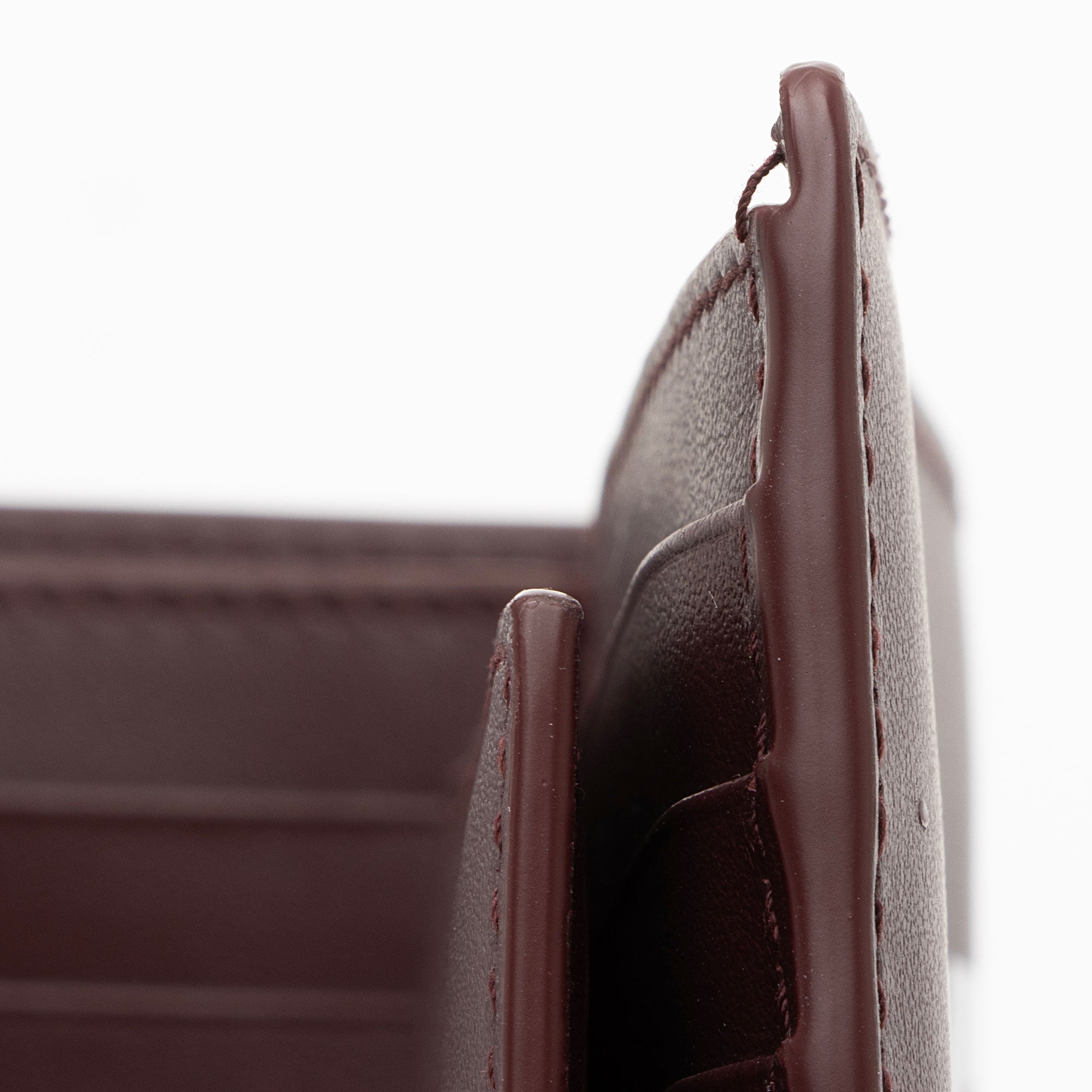 Burberry Leather Logo Bi-Fold Wallet (SHF-NYKTBT)