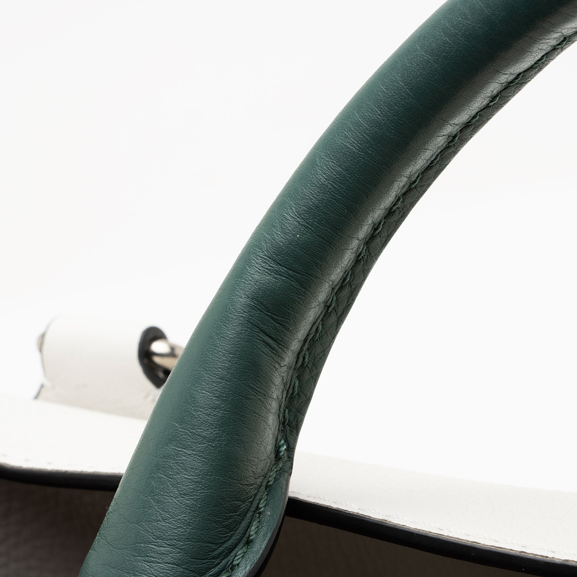 Burberry Leather Marais Medium Belted Tote (SHF-LONL0h)