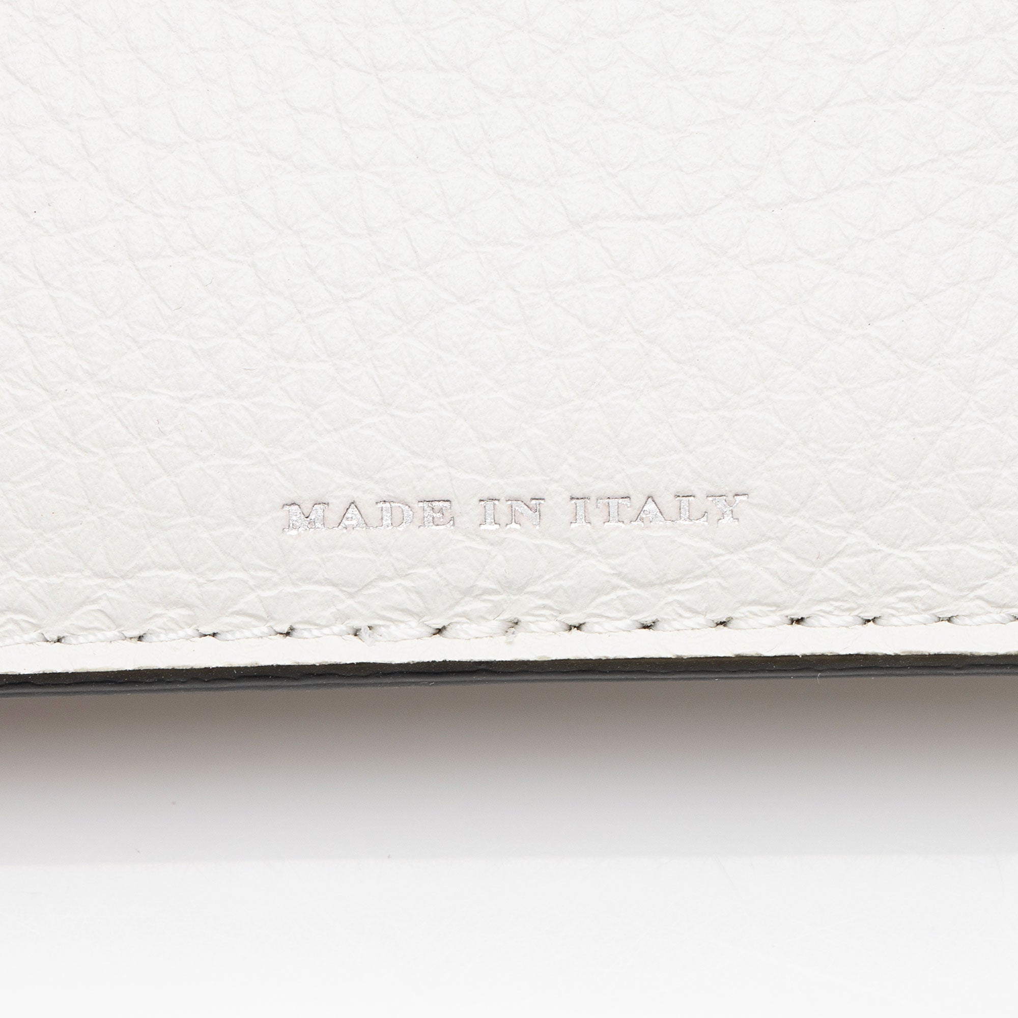 Burberry Leather Marais Medium Belted Tote (SHF-LONL0h)