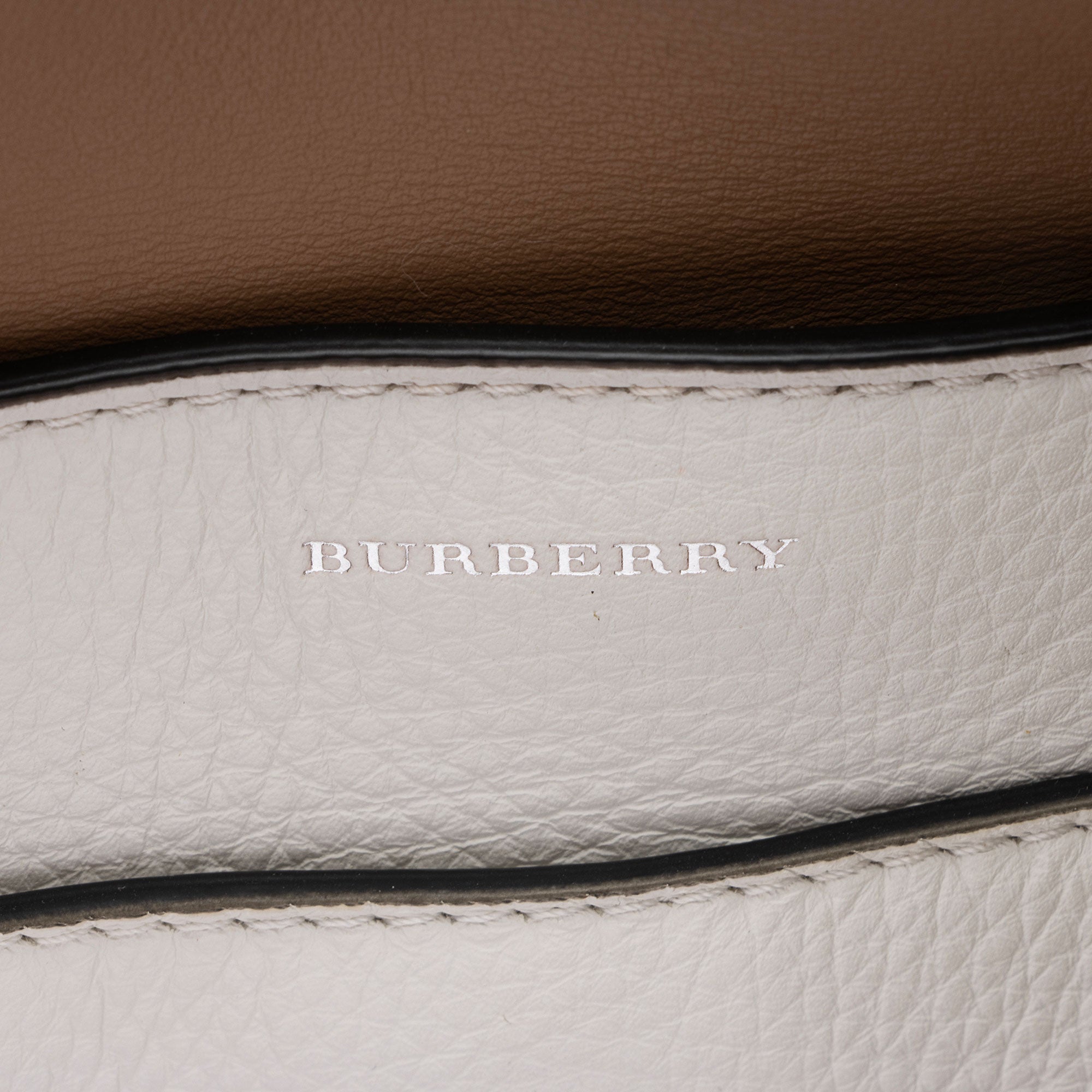 Burberry Leather Marais Medium Belted Tote (SHF-LONL0h)