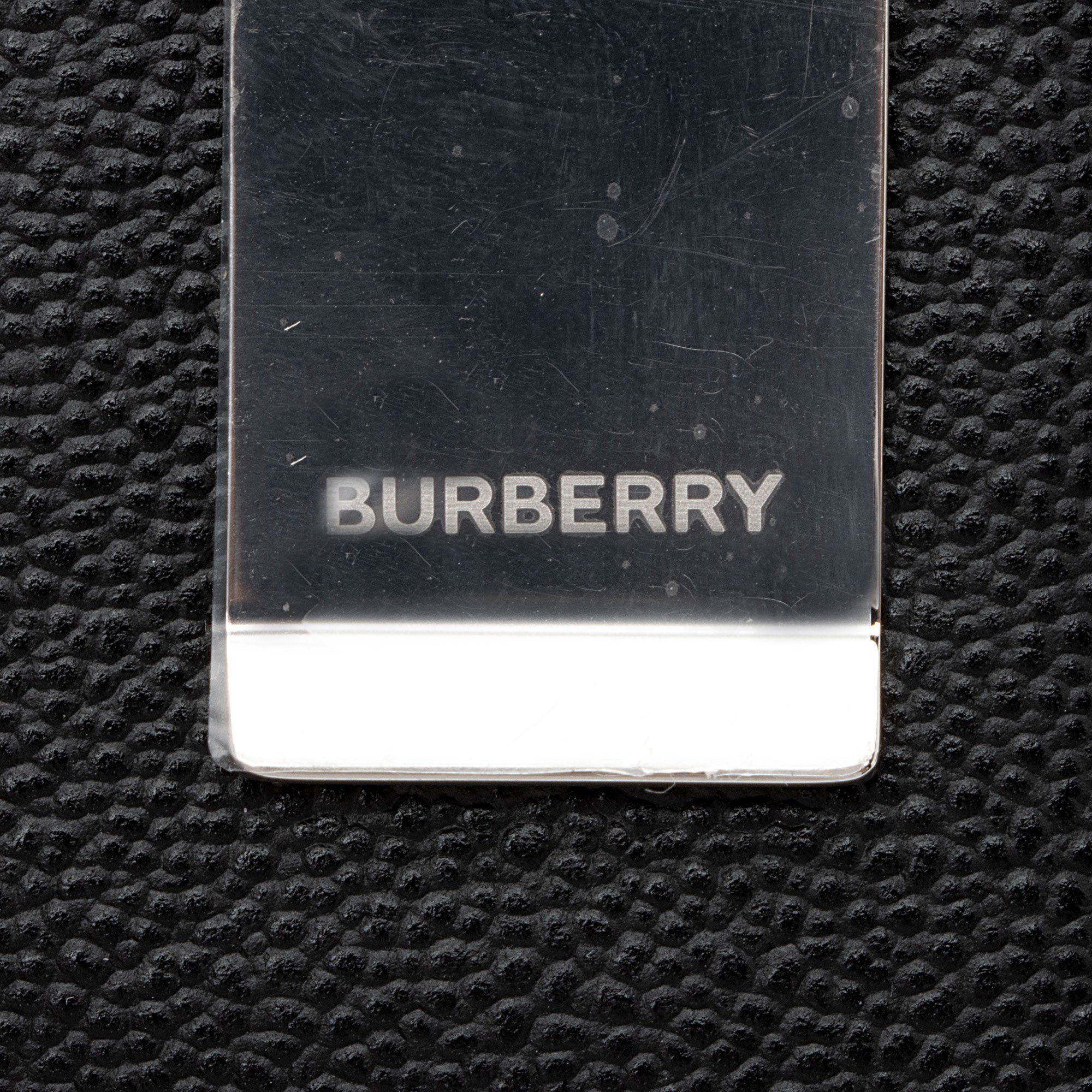 Burberry Leather Money Clip Card Case (SHF-f6aQMC)