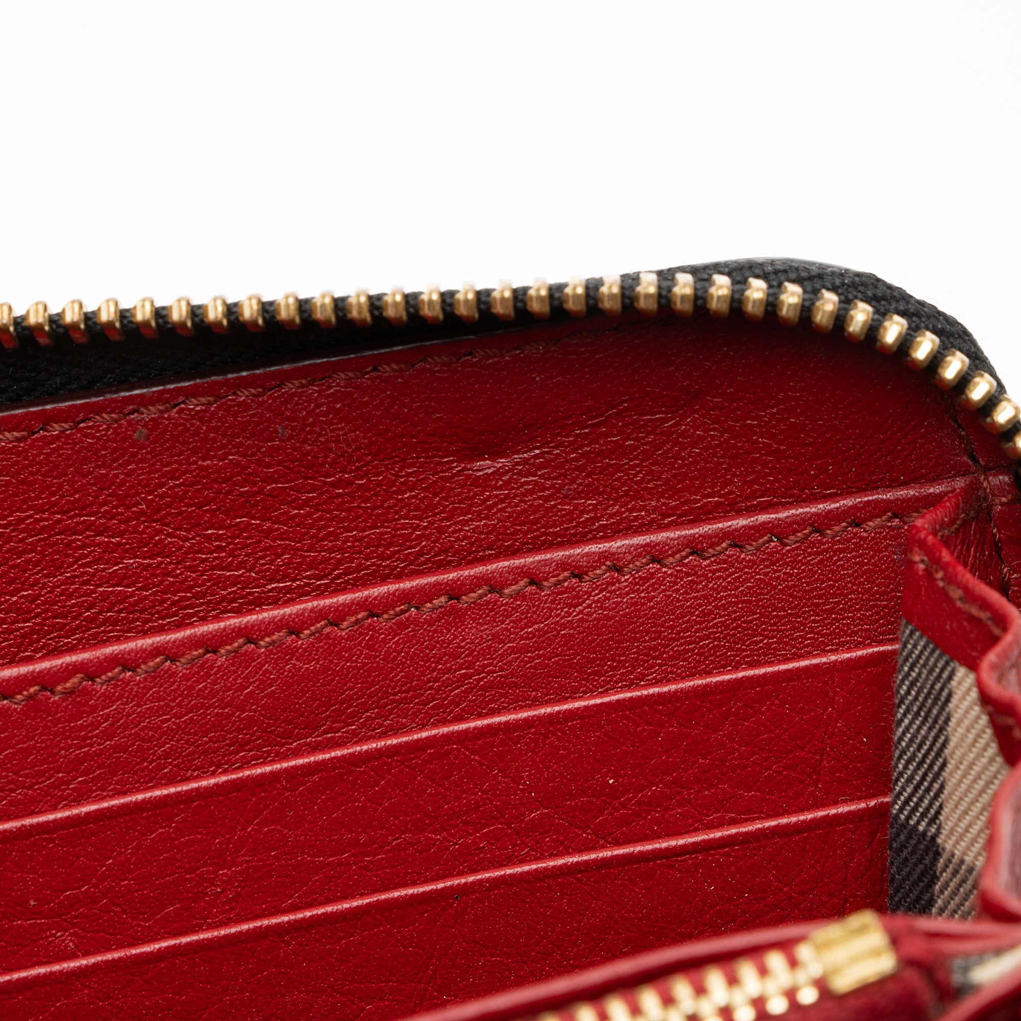 Burberry Leather Ziggy Zip Around Wallet