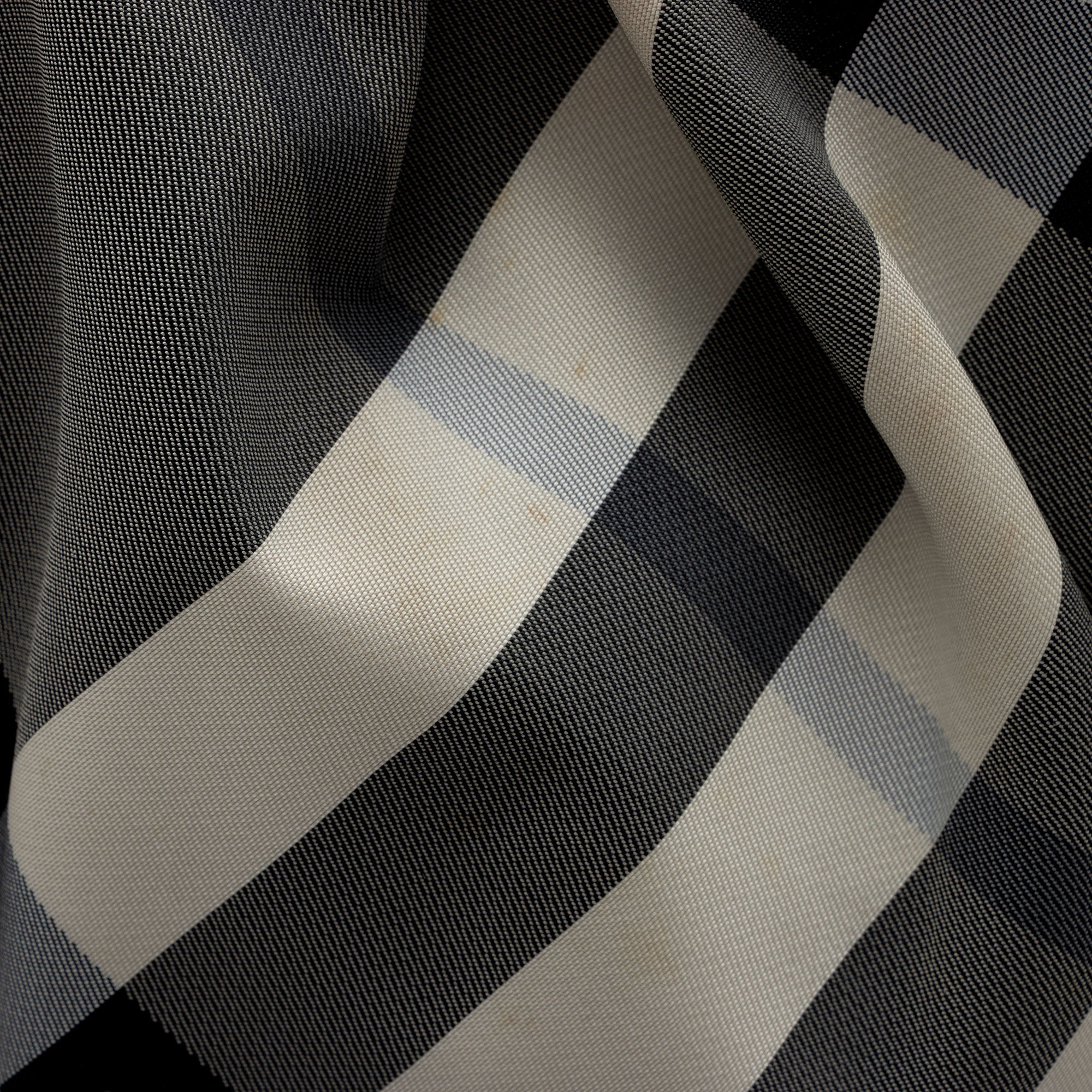 Burberry Nylon Beat Check Lowry Small Tote (SHF-cdEHqY)