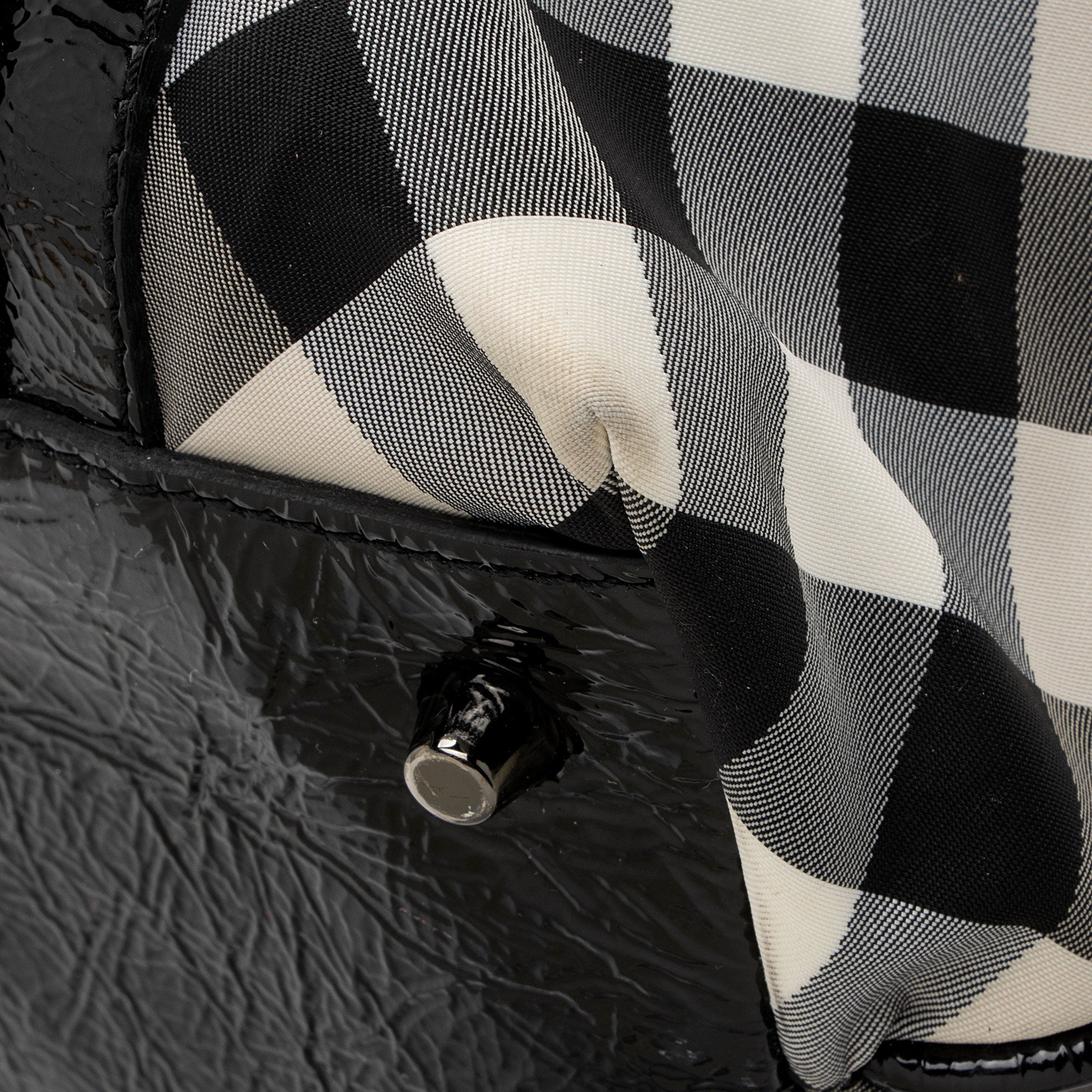 Burberry Nylon Beat Check Victoria Large Tote (SHF-Ll7sNt)