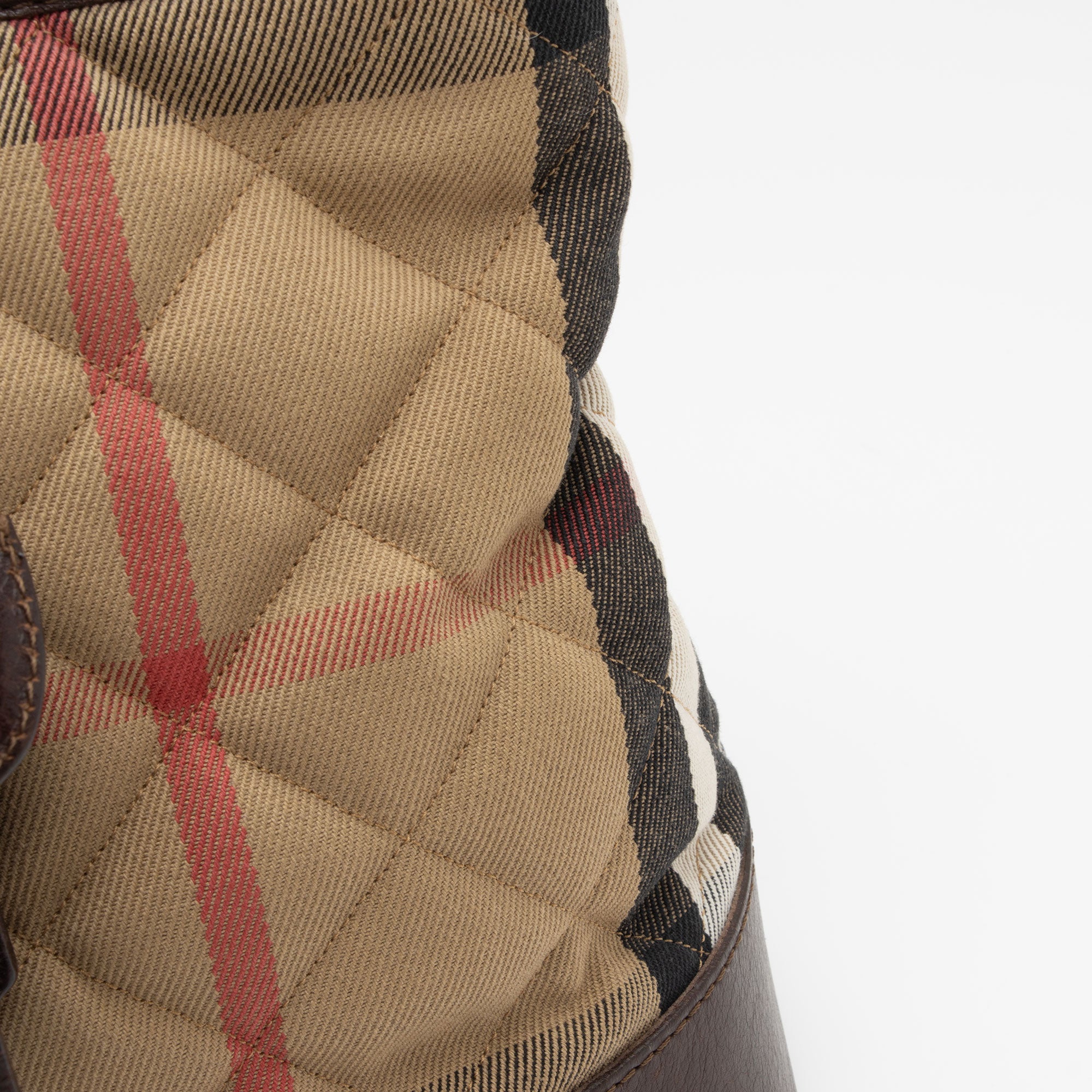 Burberry Quilted House Check Manor Tote (SHF-9N5HL6)