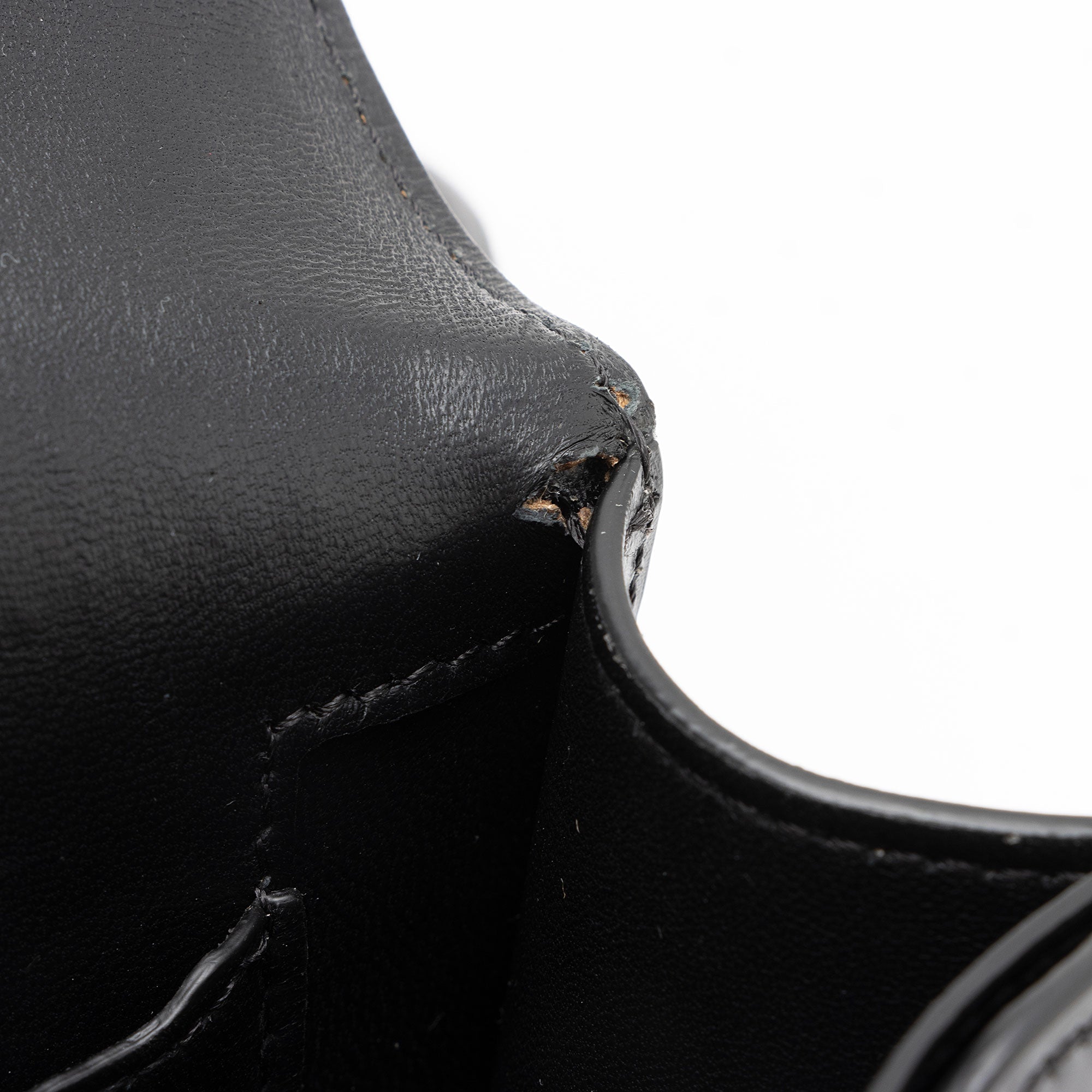 Burberry TB Monogram Embossed Leather Belt Bag (SHF-o46uwN)