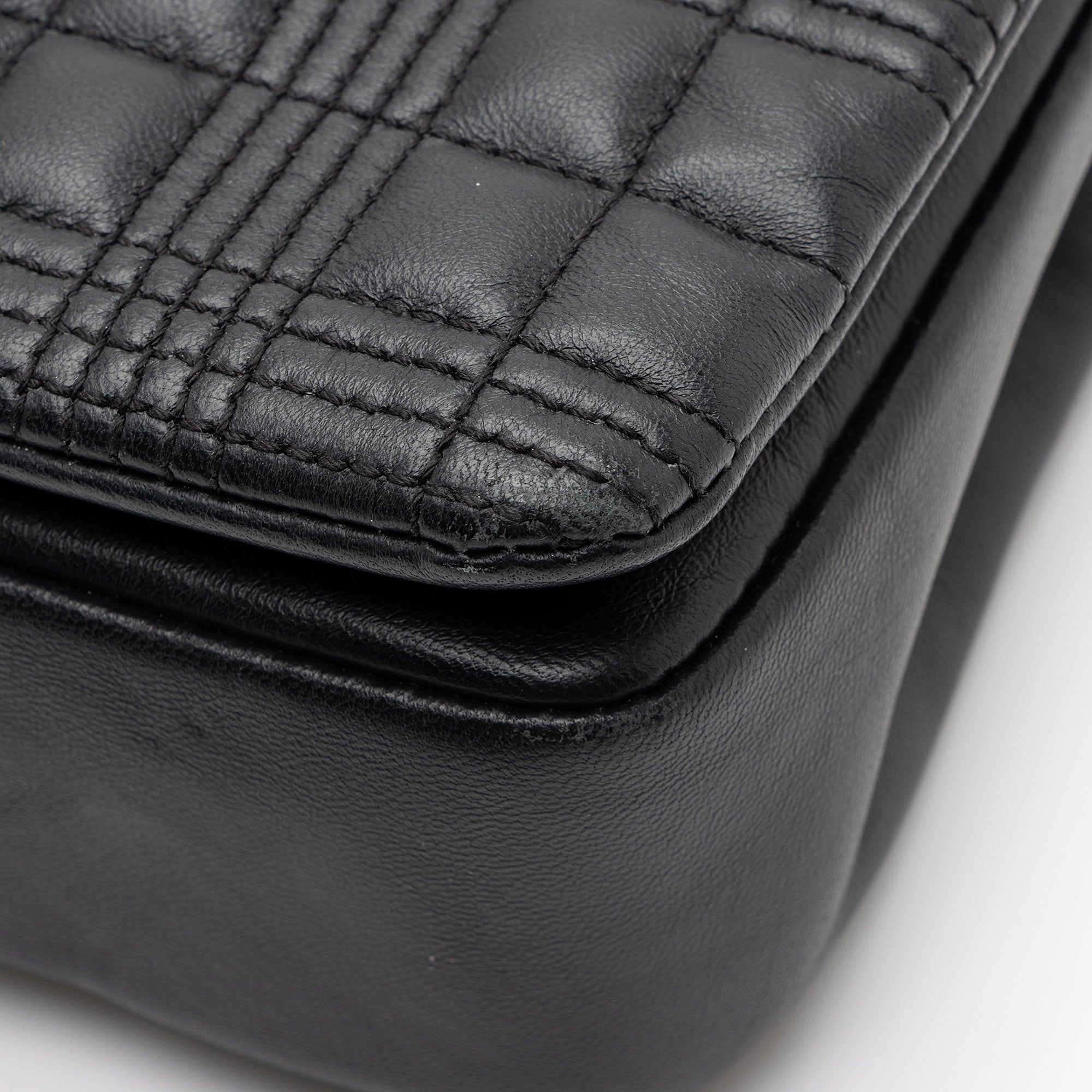 Burberry Quilted Lambskin TB Lola Chain Small Crossbody (SHF-MTysID)