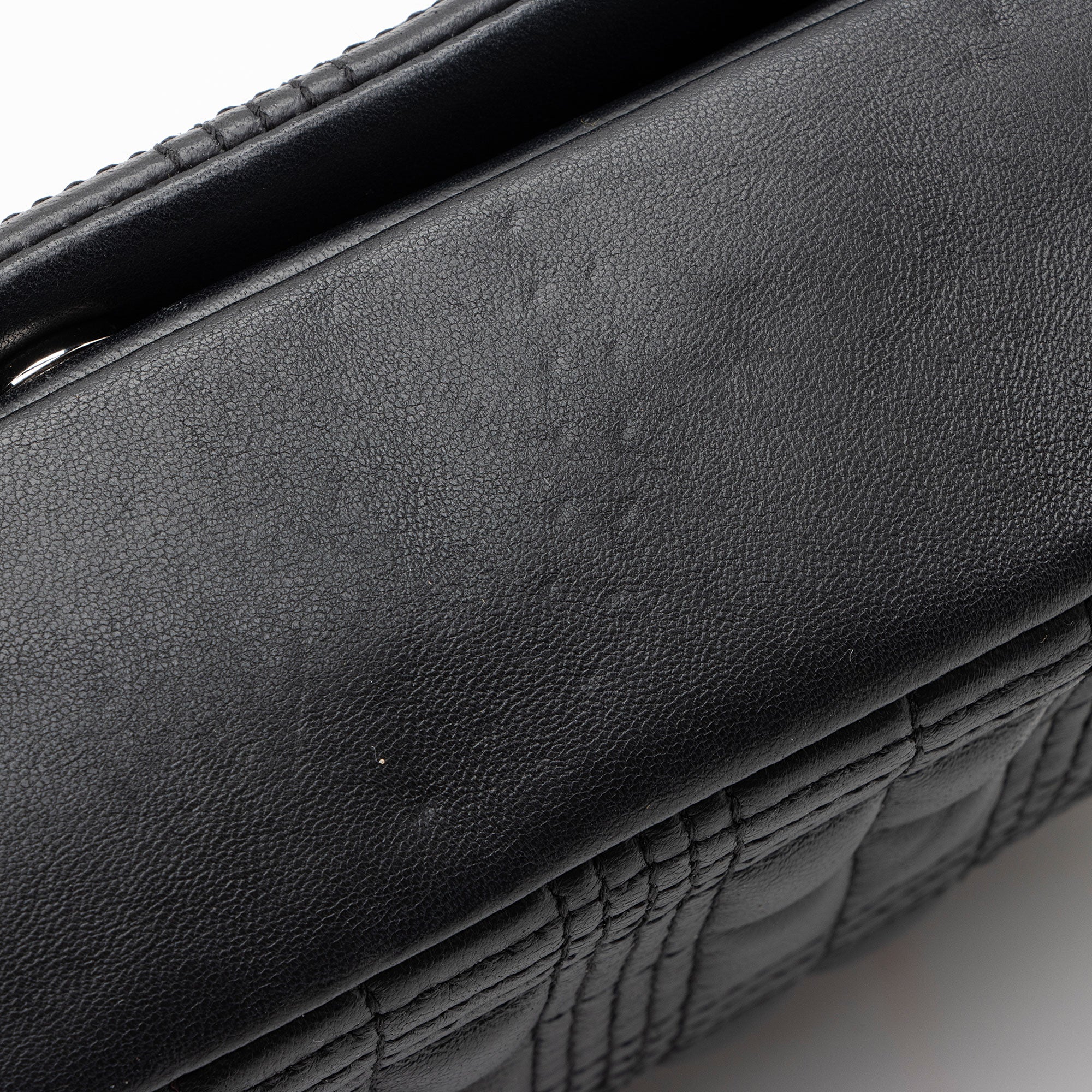 Burberry Quilted Lambskin TB Lola Chain Small Crossbody (SHF-MTysID)