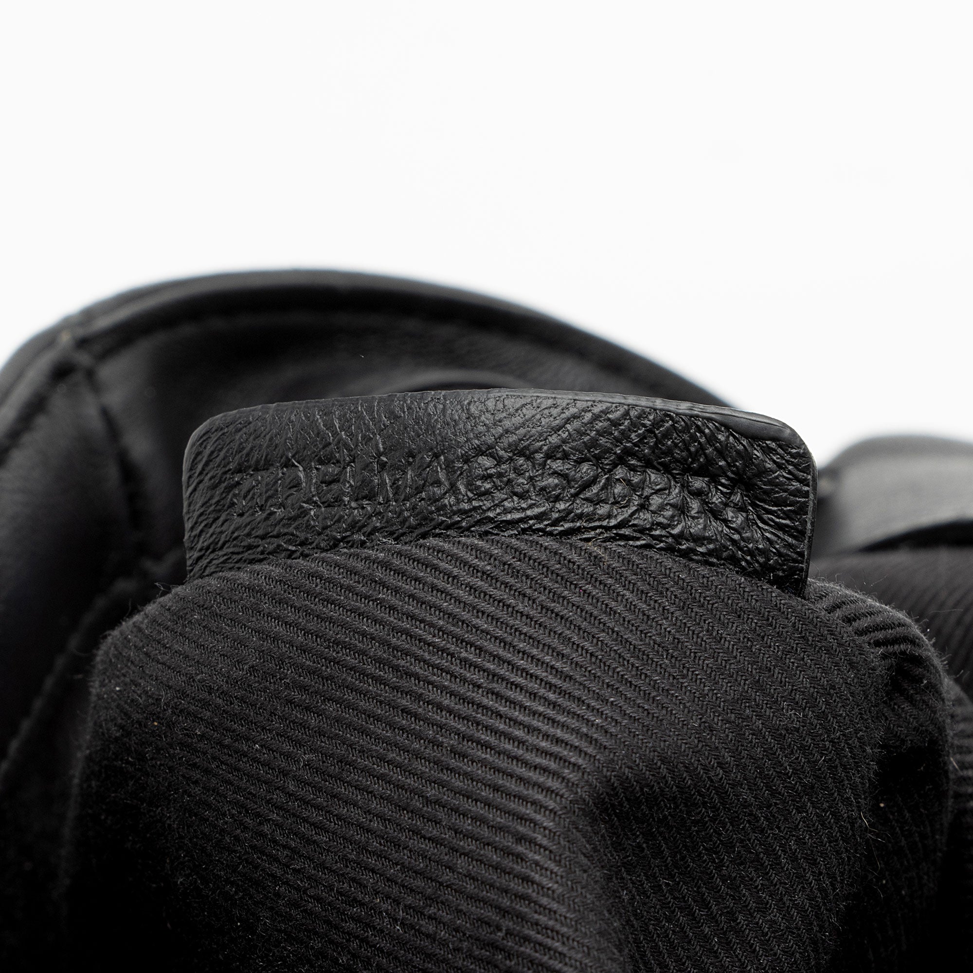 Burberry Quilted Leather TB Lola Chain Medium Shoulder Bag (SHF-JM6QGj)