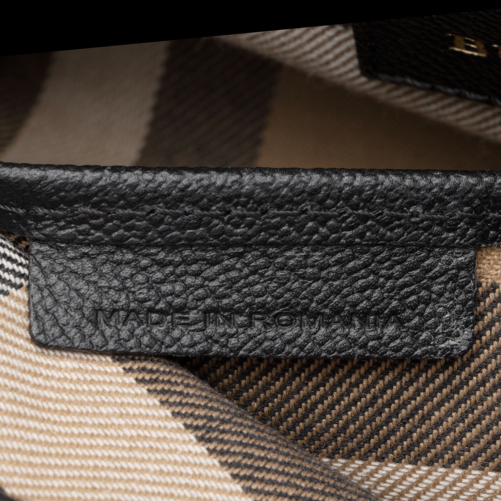 Burberry Soft Grain Calfskin Medley Small Crossbody (SHF-lXmmcr)