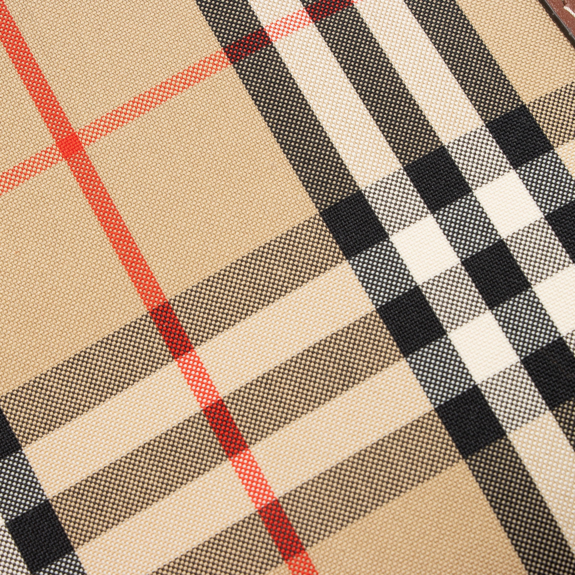 Burberry Vintage Check Title Mini Tote (SHF-qS6HD3)