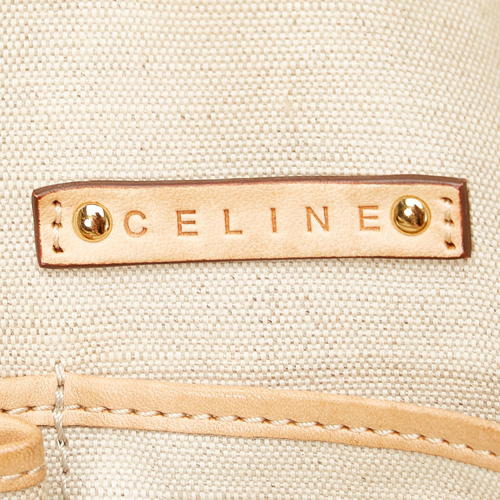 Celine Carriage Handbag (SHG-37786)