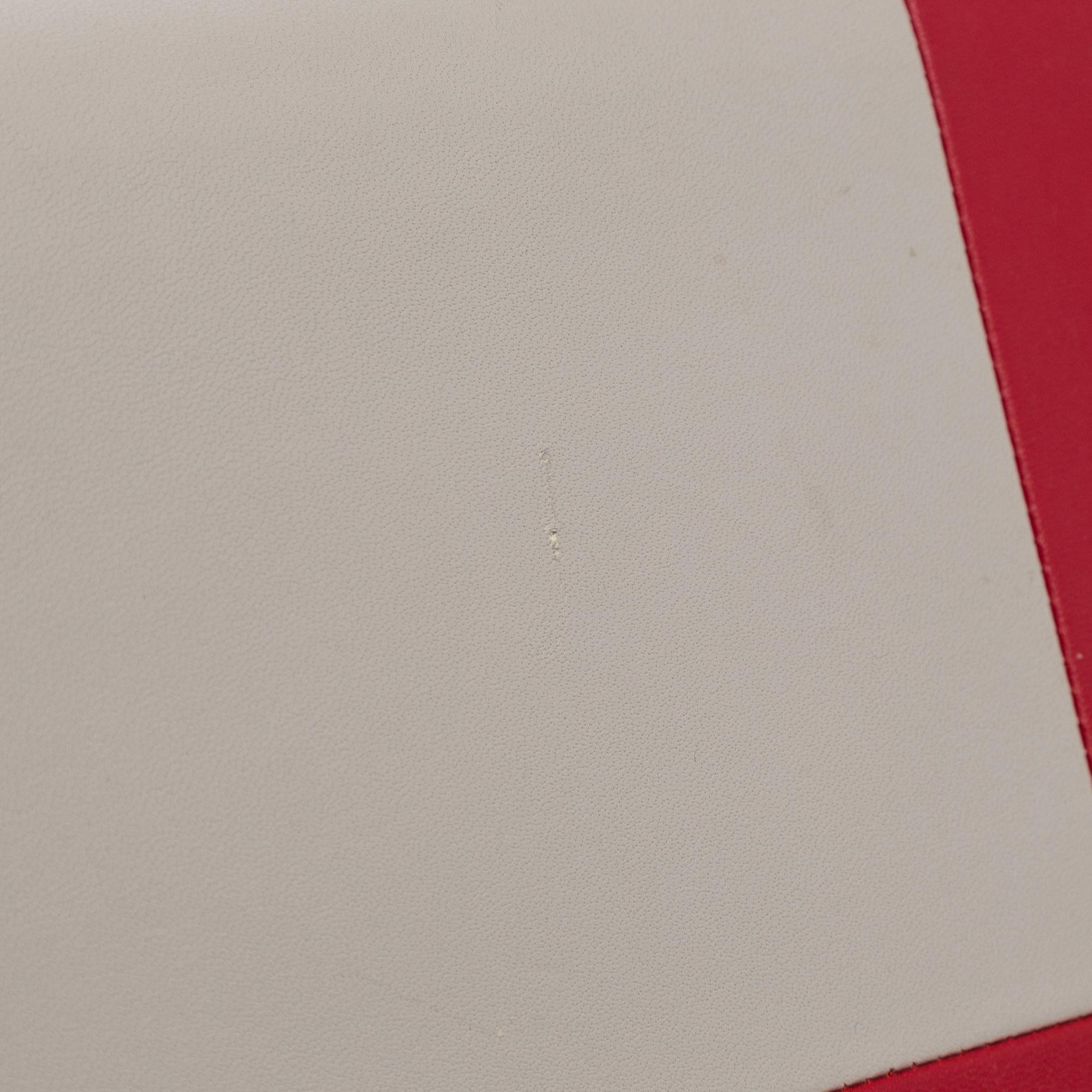 Celine Frame Leather Wallet on Chain (SHG-Pas2w0)