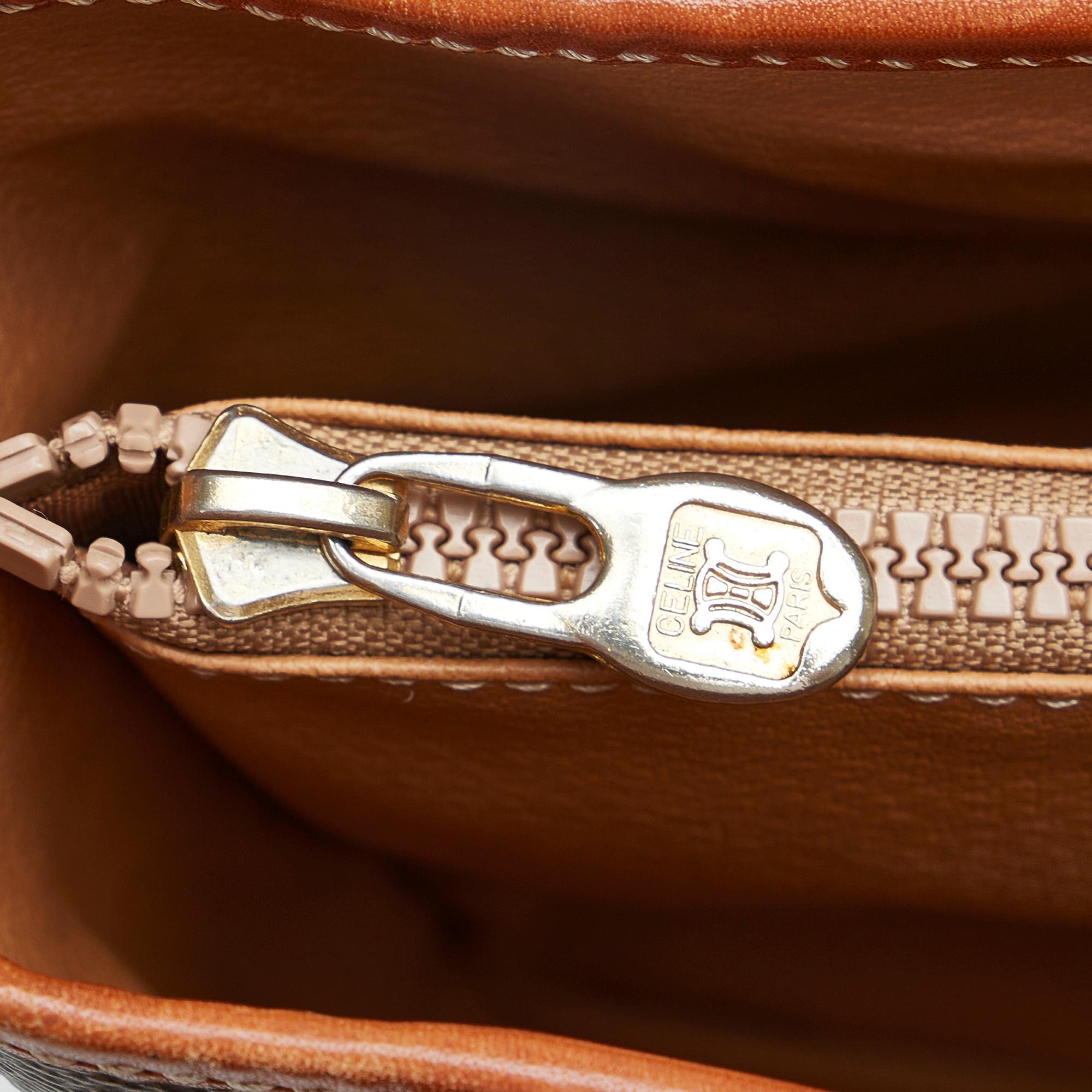 Celine Macadam Shoulder Bag (SHG-ejx0sU)