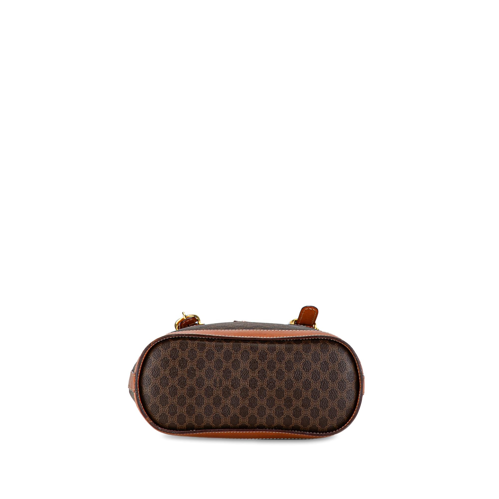 Celine Macadam Shoulder Bag (SHG-pA5ynE)