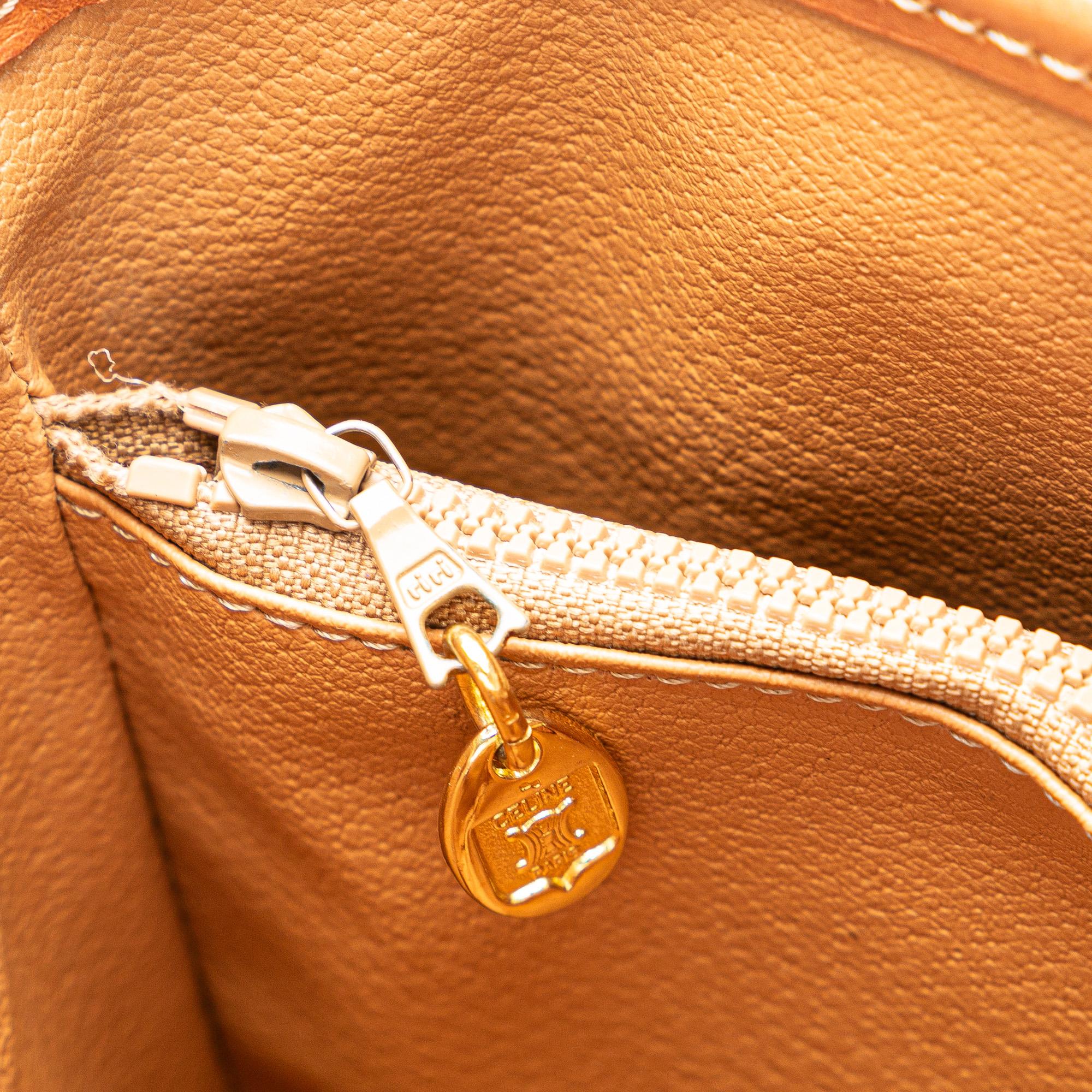 Celine Macadam Shoulder Bag (SHG-pA5ynE)