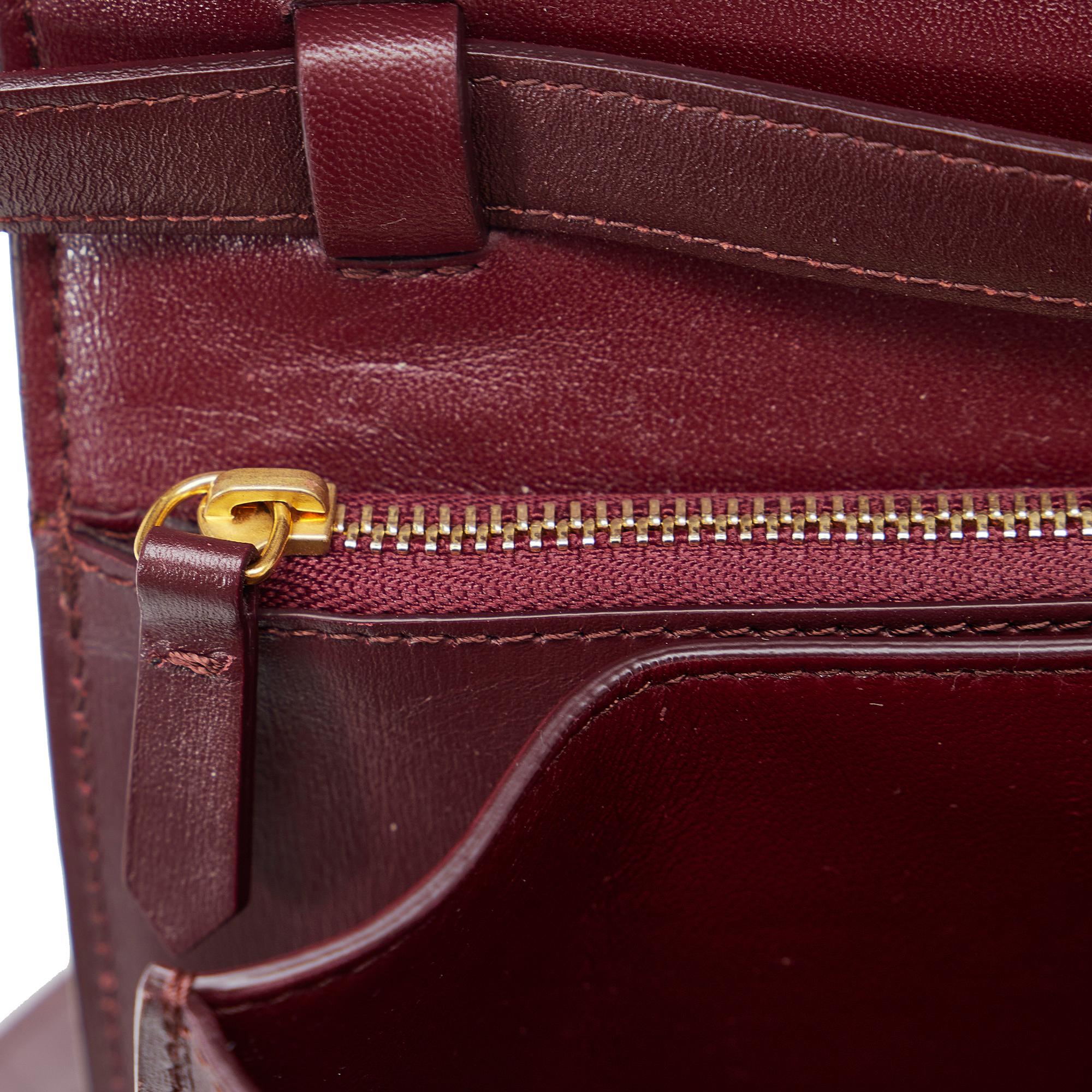 Celine Medium Calfskin Classic Box (SHG-IAHhVX)