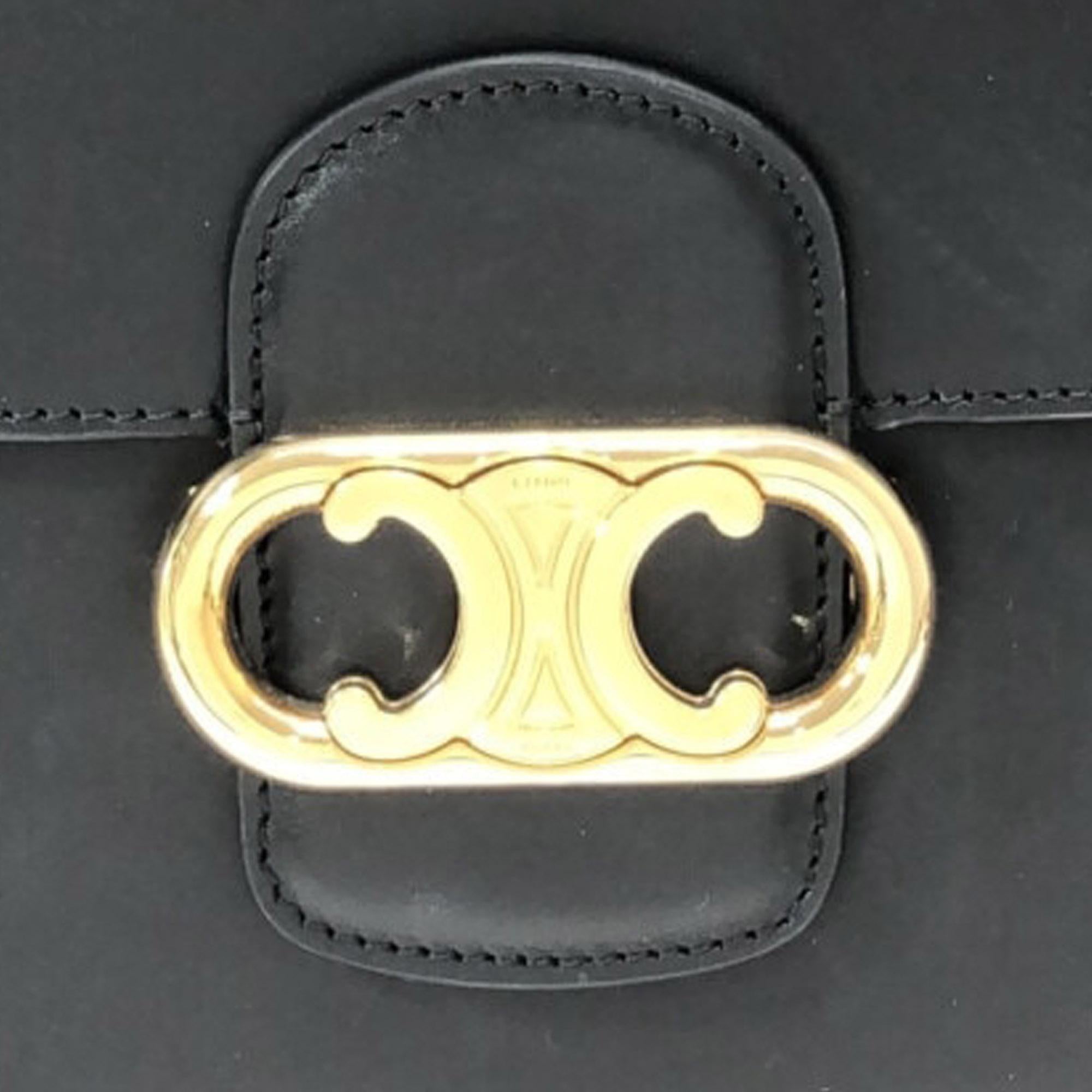 Celine Medium Chaine Maillon Triomphe Bag (SHG-xdLB0A)