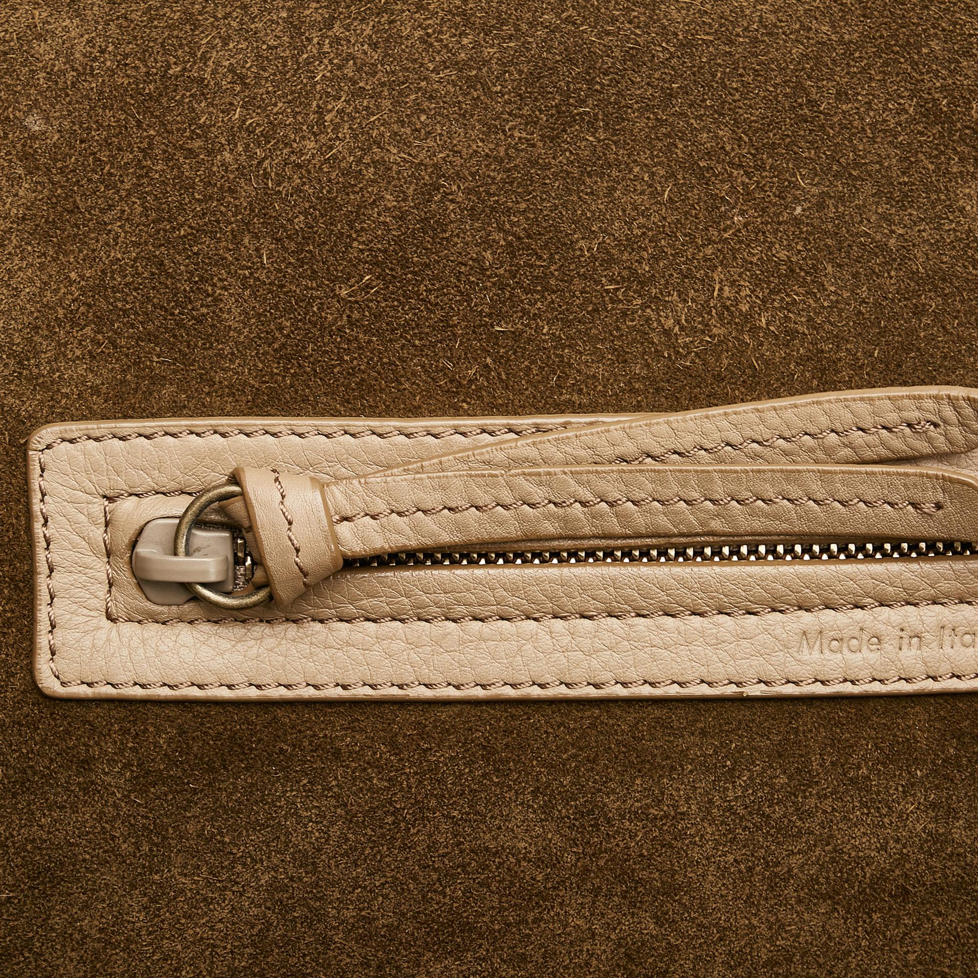 Celine Medium Phantom Luggage Tote (SHG-aHhwKc)