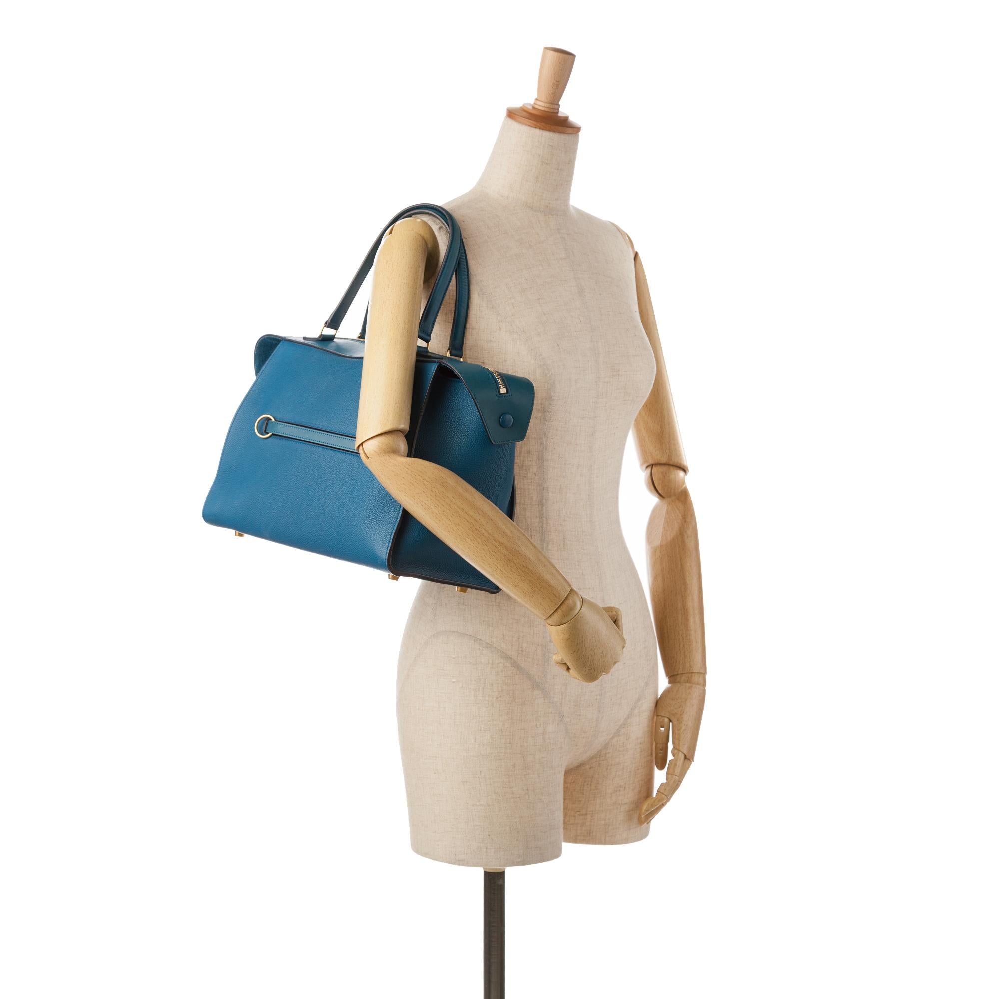 Celine Medium Ring Handbag (SHG-i3iP8x)