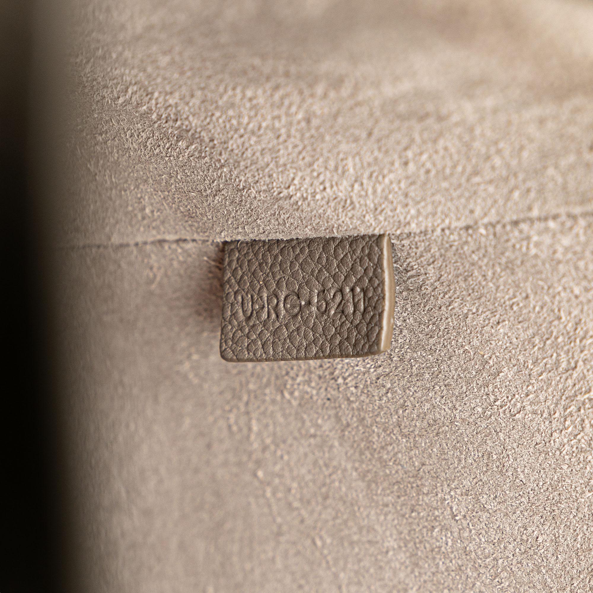 Celine Supple Grained Calfskin Bucket 16 (SHG-dh5EPH)