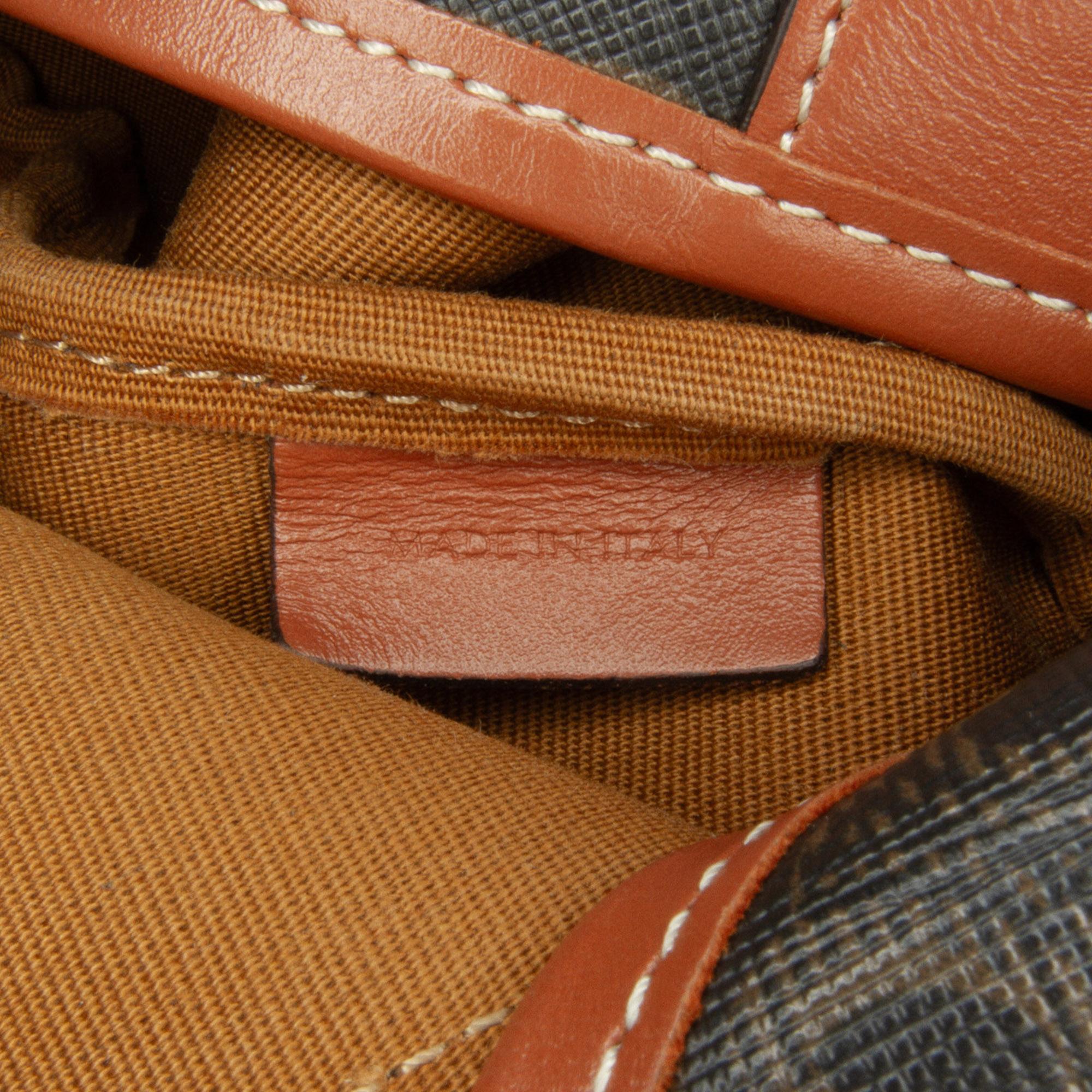 Celine Triomphe Bucket Bag (SHG-ypeF0N)