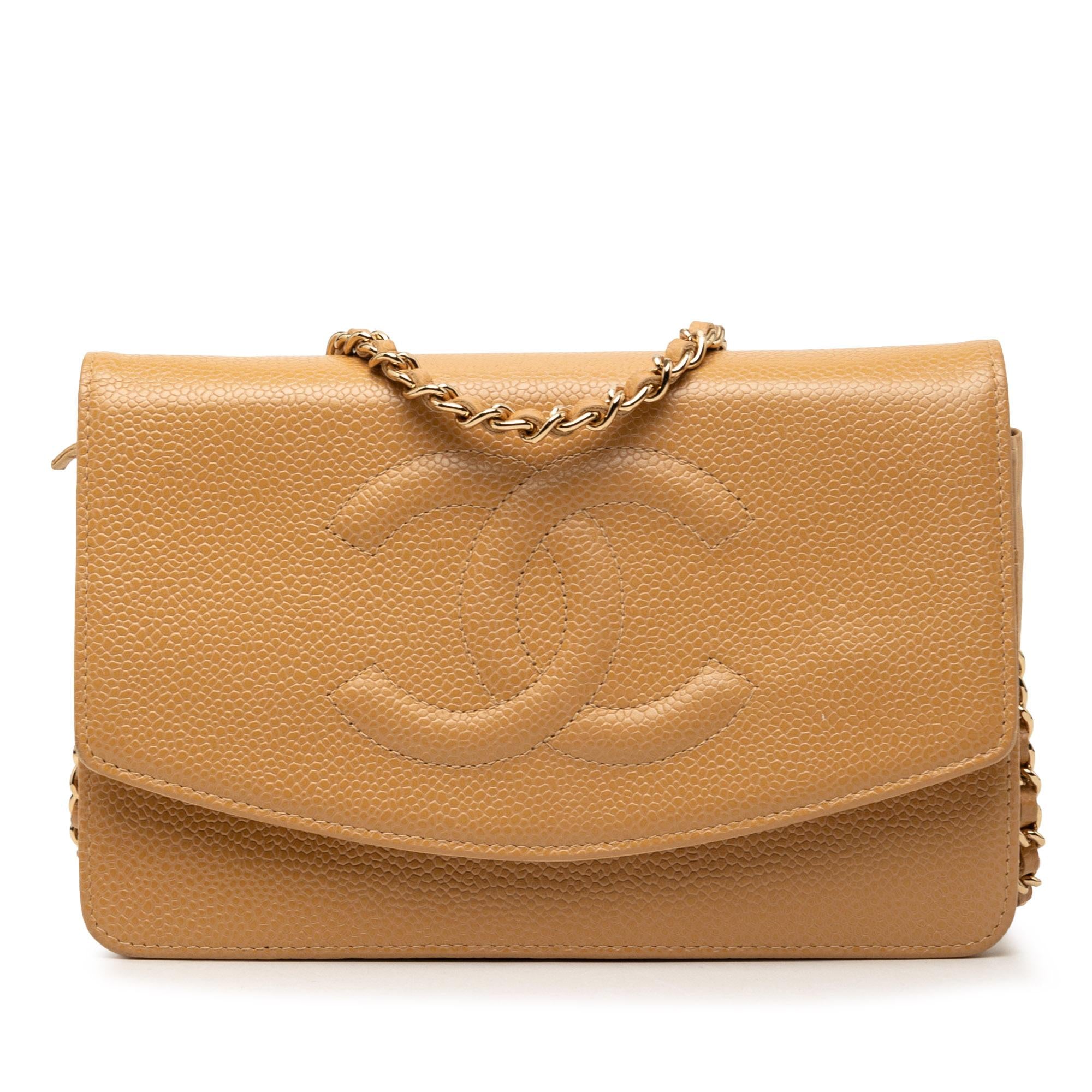 Chanel CC Caviar Wallet On Chain