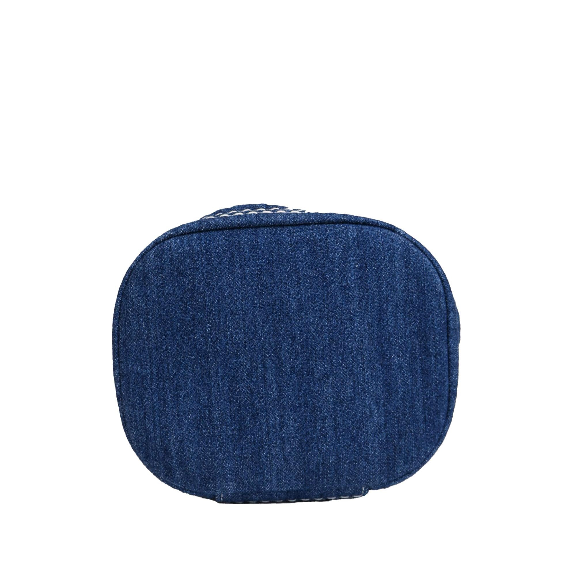 Chanel CC Denim Vanity Bag (SHG-xkxUbI)