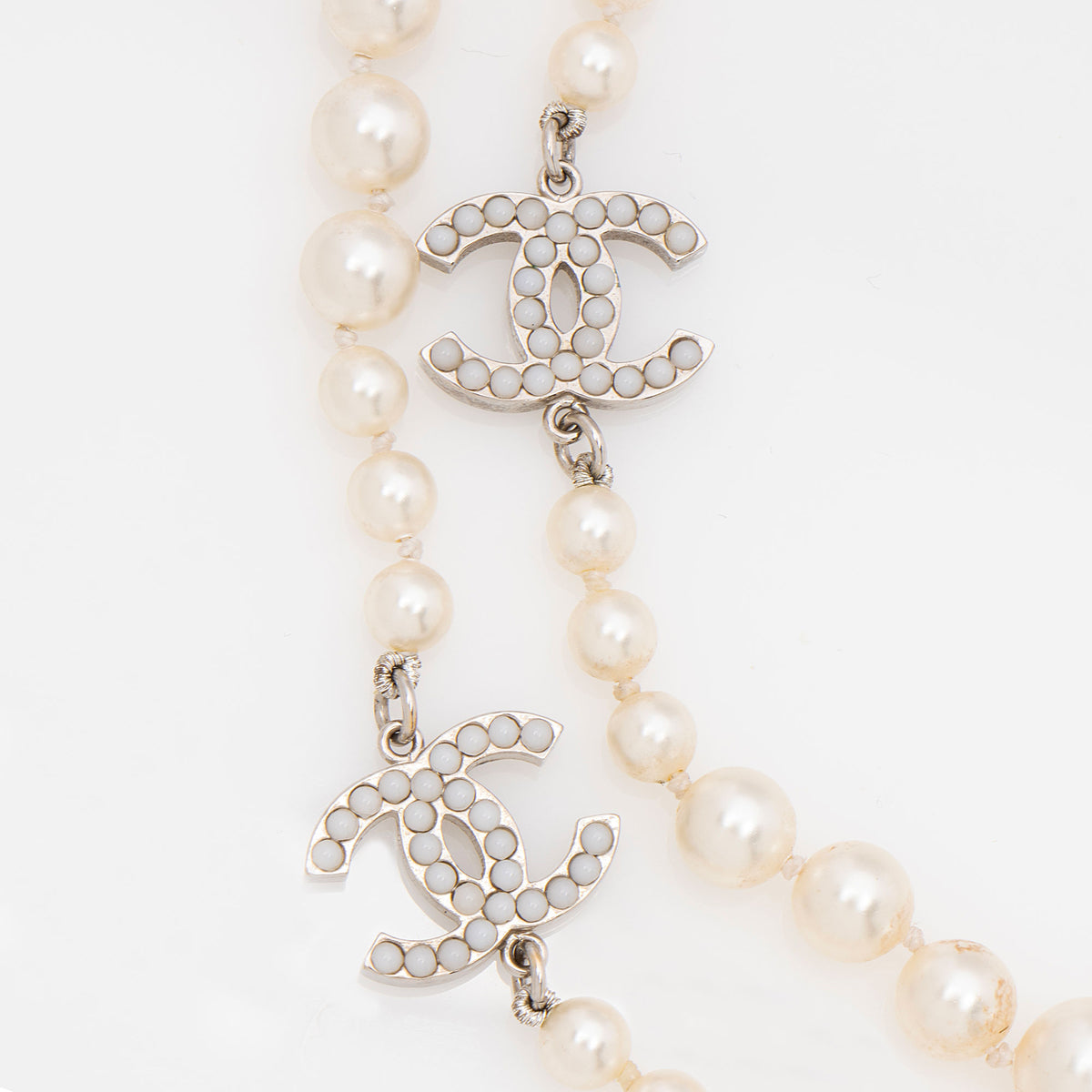 Chanel CC Graduated Pearl Necklace