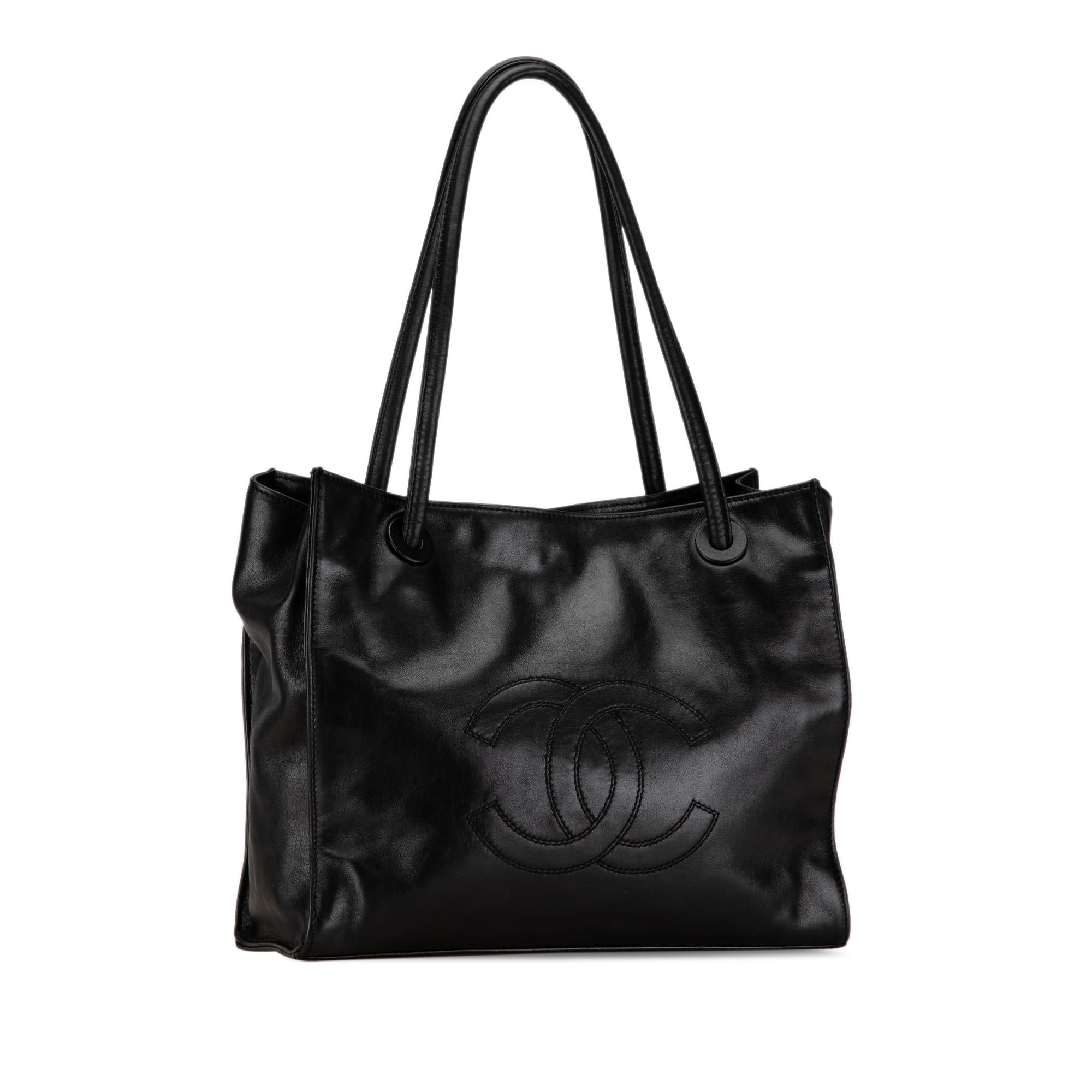 Chanel CC Lambskin Tote Bag (SHG-R6lAw8)