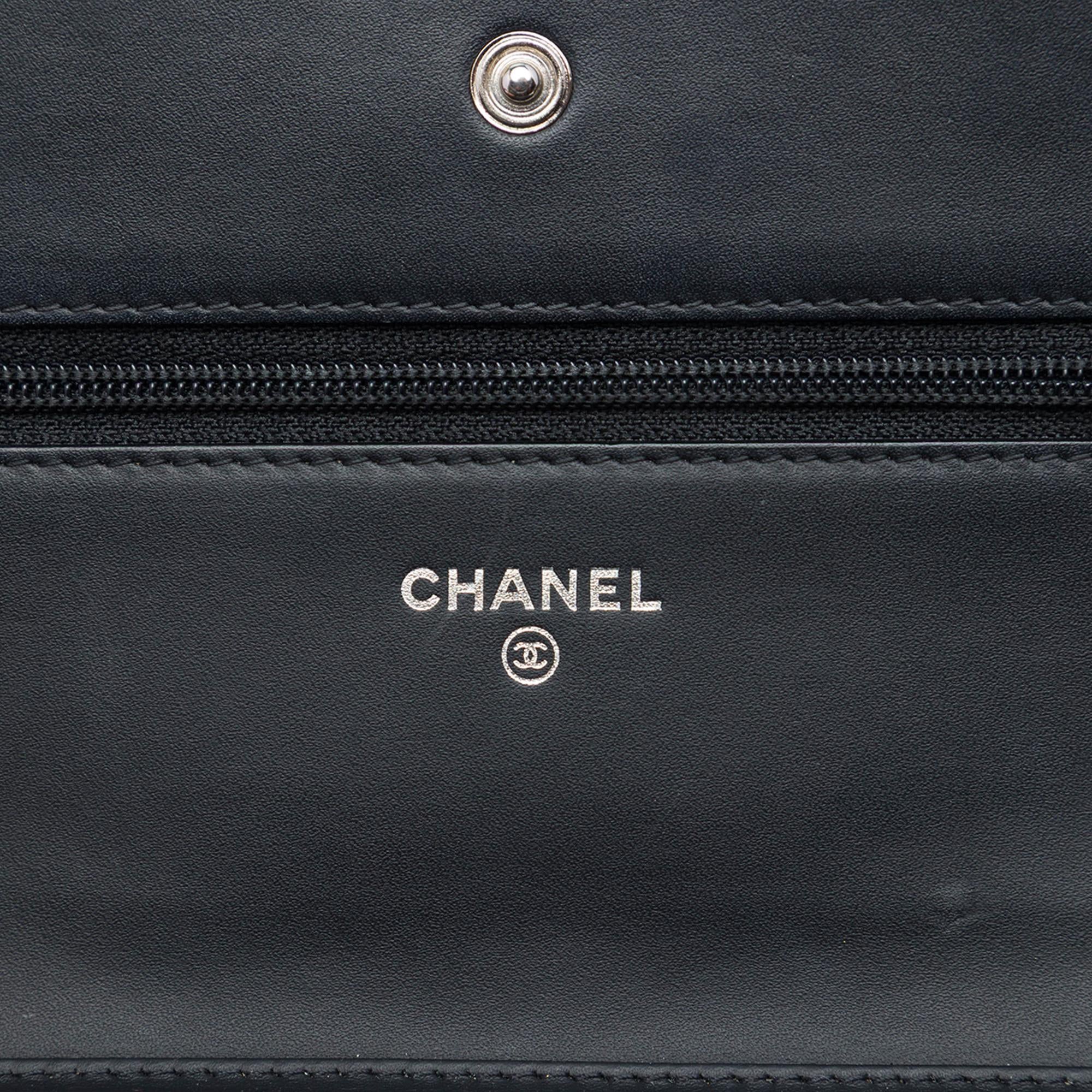 Chanel CC Patent Caviar Wallet On Chain
