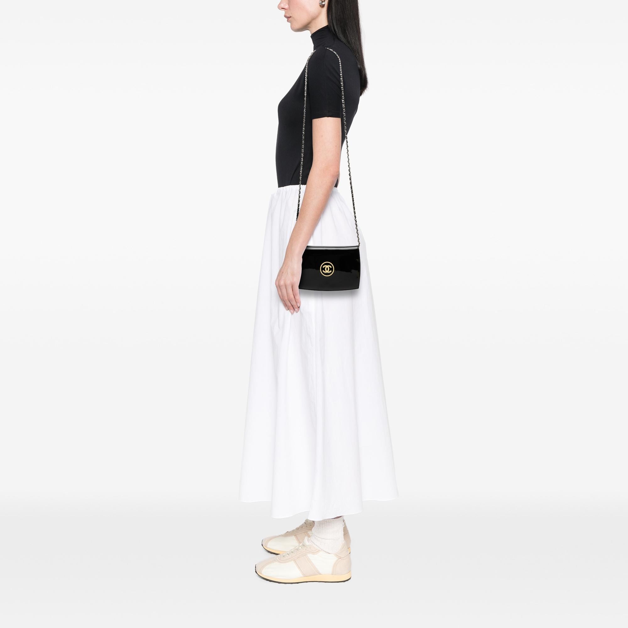 Chanel CC Patent Compact Wallet On Chain