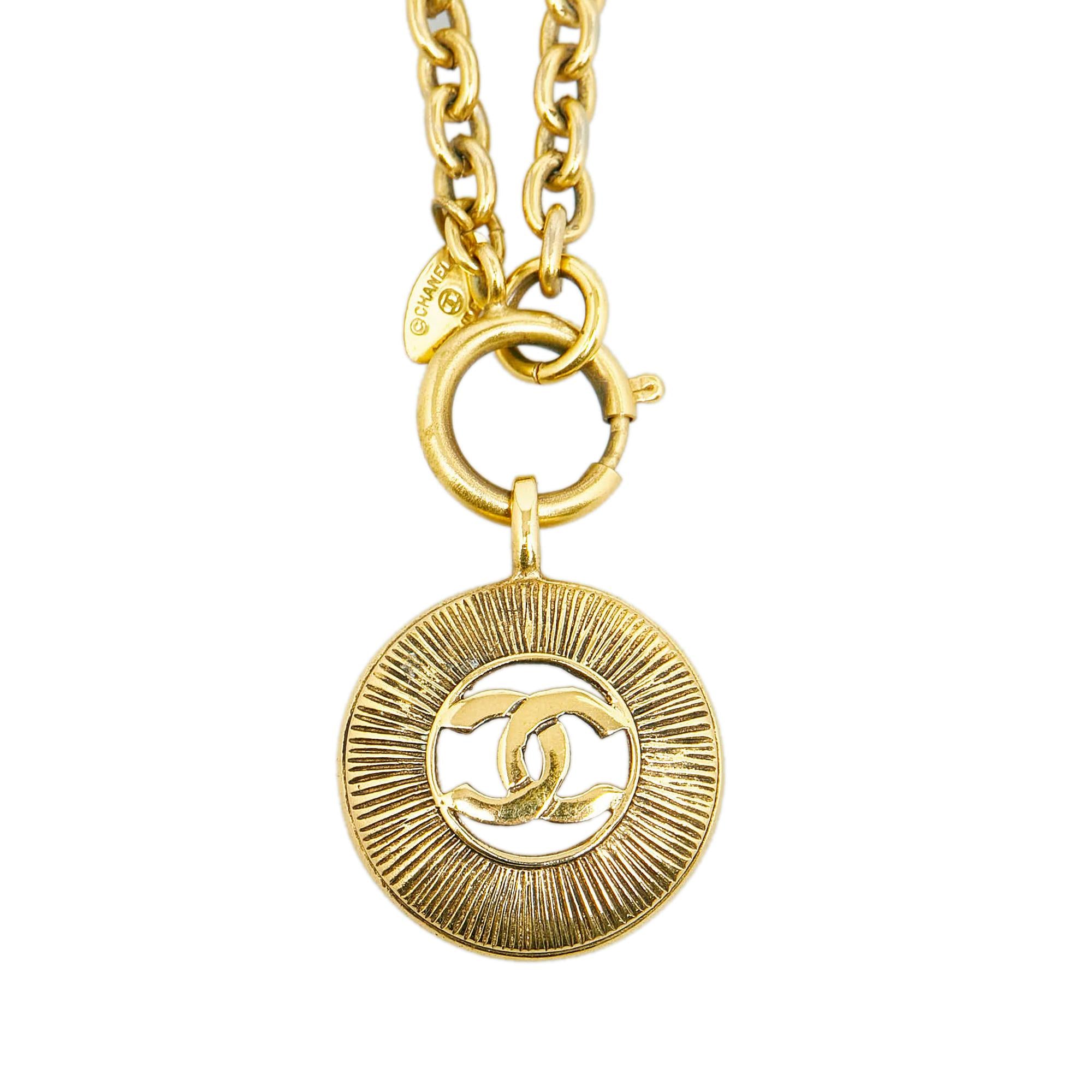 Chanel CC Pendant Necklace (SHG-66NkO1)