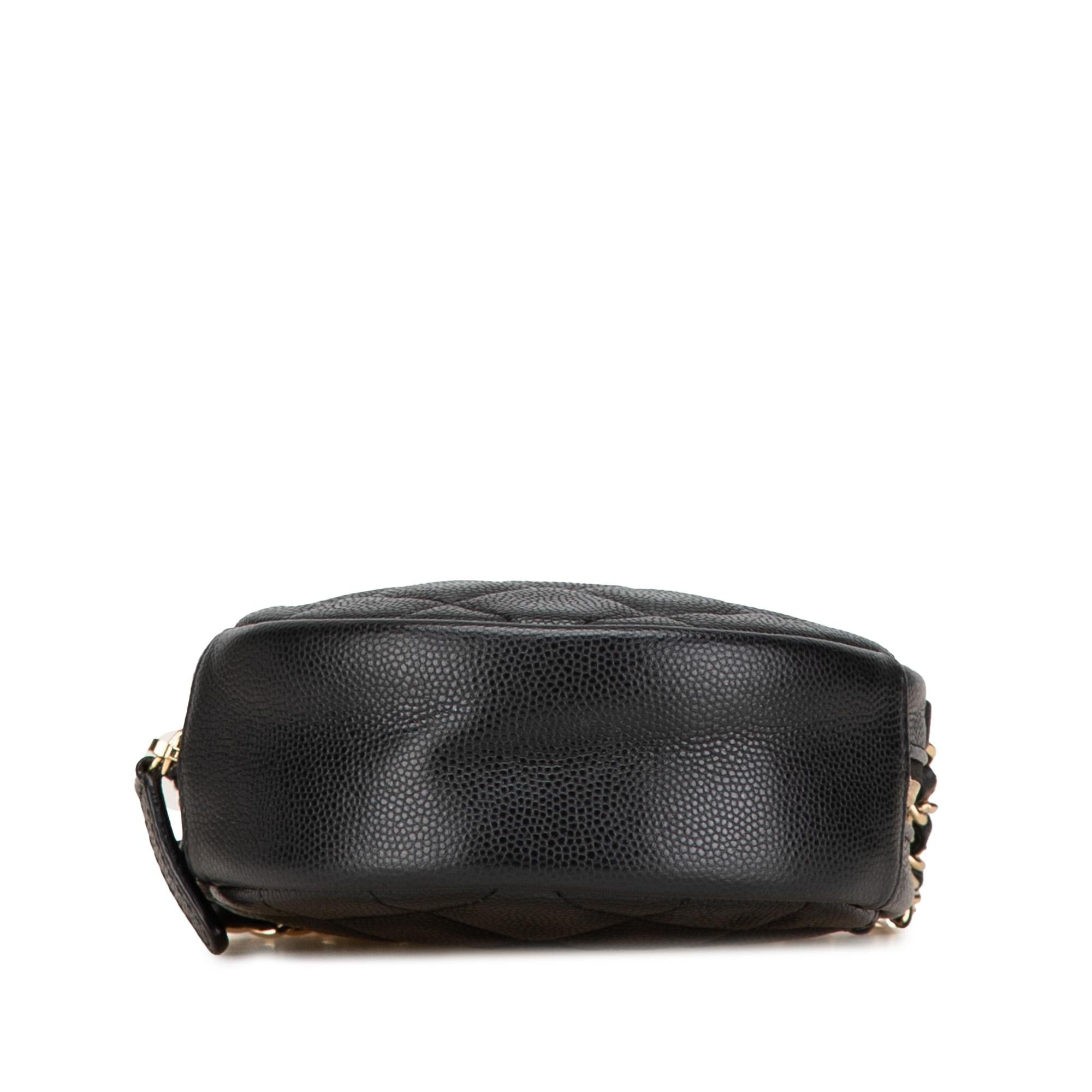 Chanel CC Quilted Caviar Round Clutch With Chain