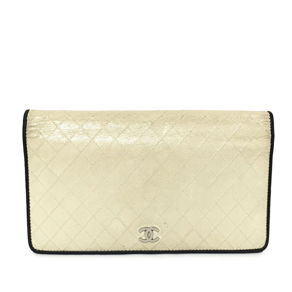 Chanel CC Quilted Lambskin Leather Long Wallet (SHG-5sKFrM)