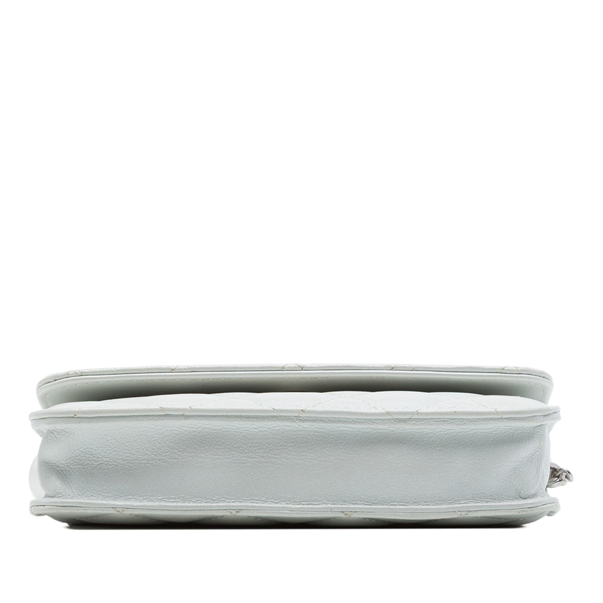 Chanel CC Quilted Lambskin Maxi Pearl Chain Strap