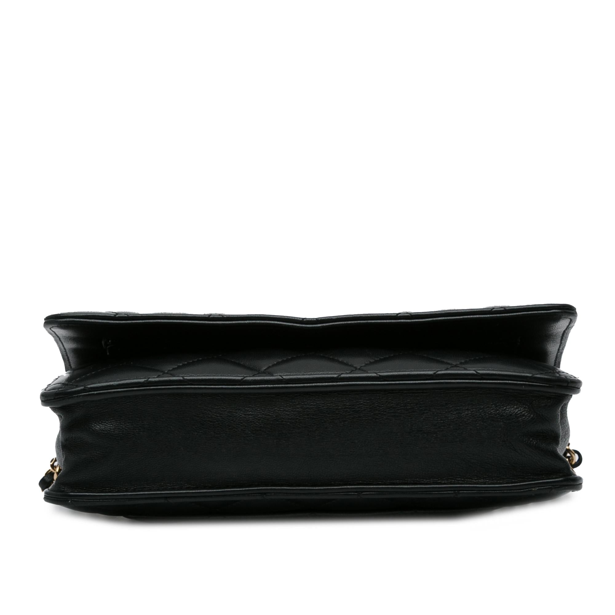 Chanel CC Quilted Lambskin Wallet On Chain (SHG-xqMmVF)