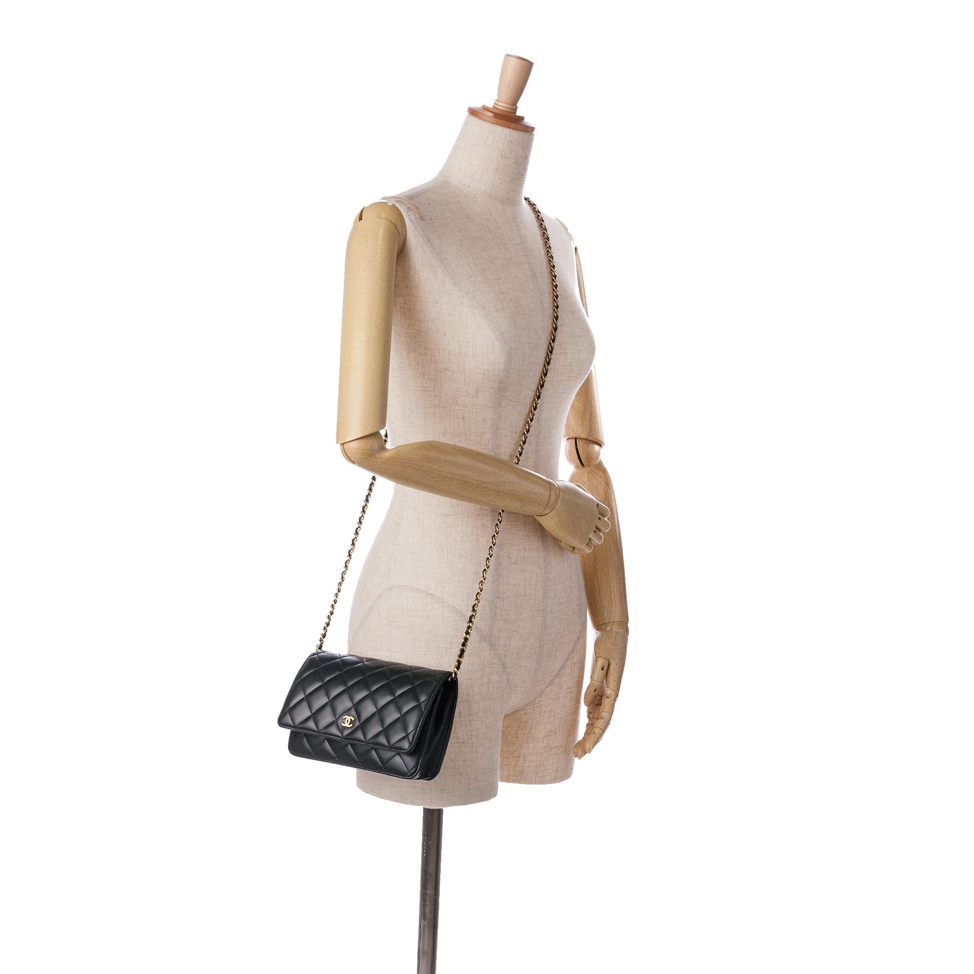 Chanel CC Quilted Lambskin Wallet On Chain (SHG-xqMmVF)