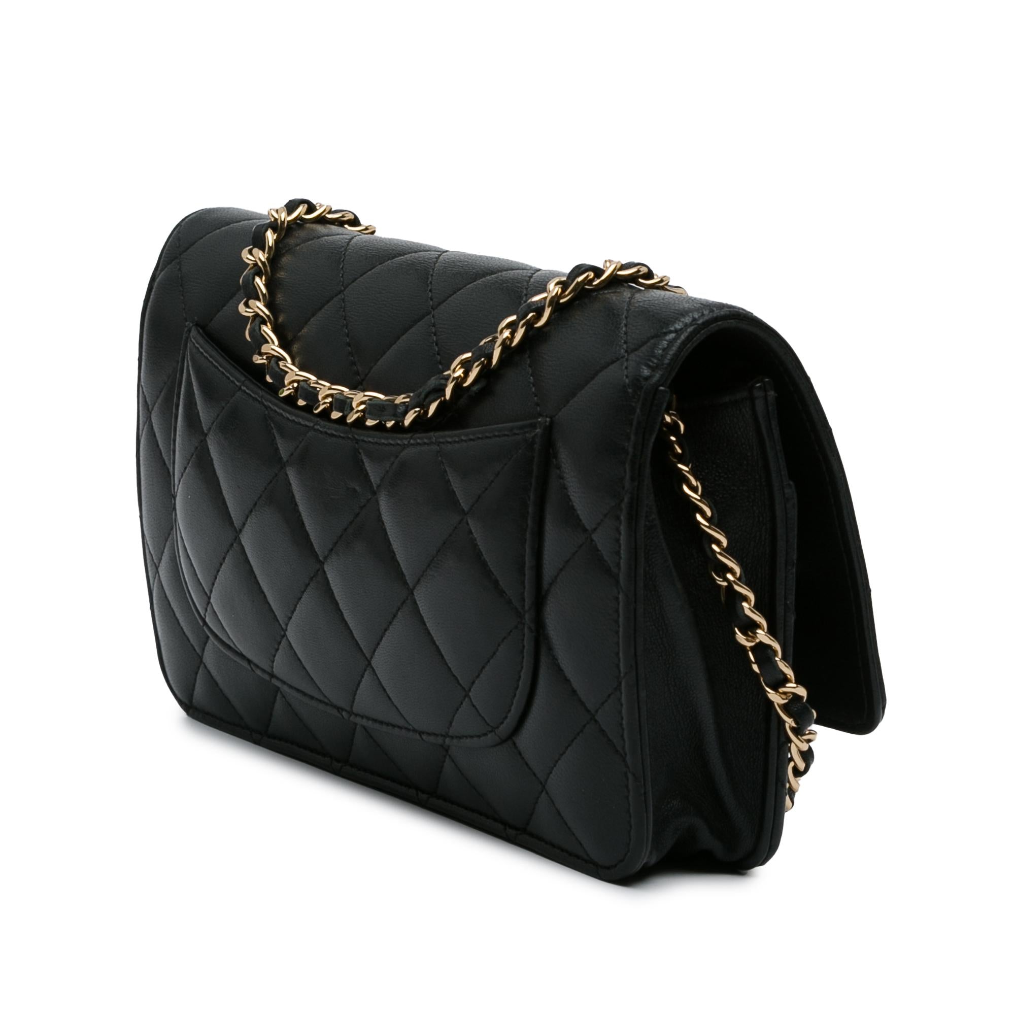 Chanel CC Quilted Lambskin Wallet On Chain (SHG-xqMmVF)