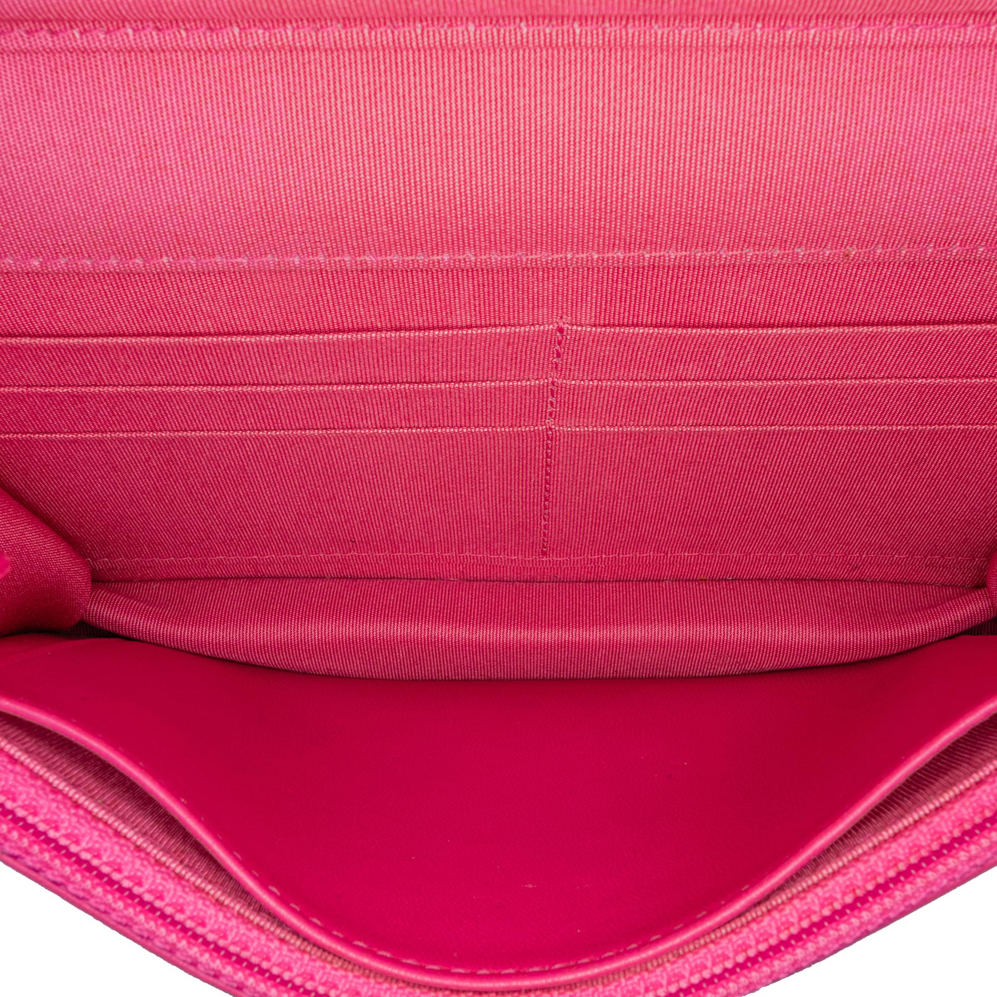 Chanel CC Quilted Lambskin Wallet On Chain